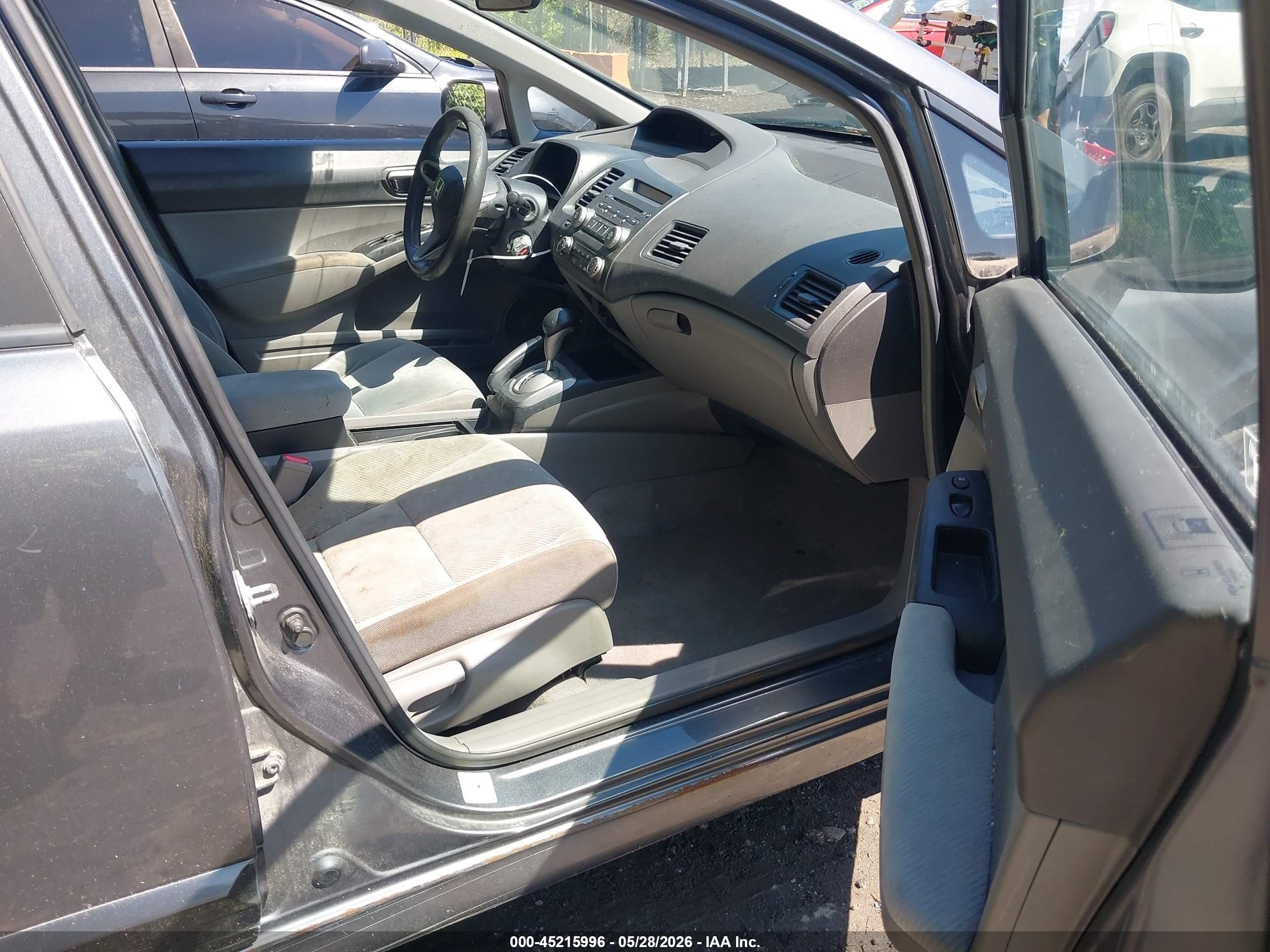 2010 Honda Civic Lx Серый vin: 19XFA1F51AE016264