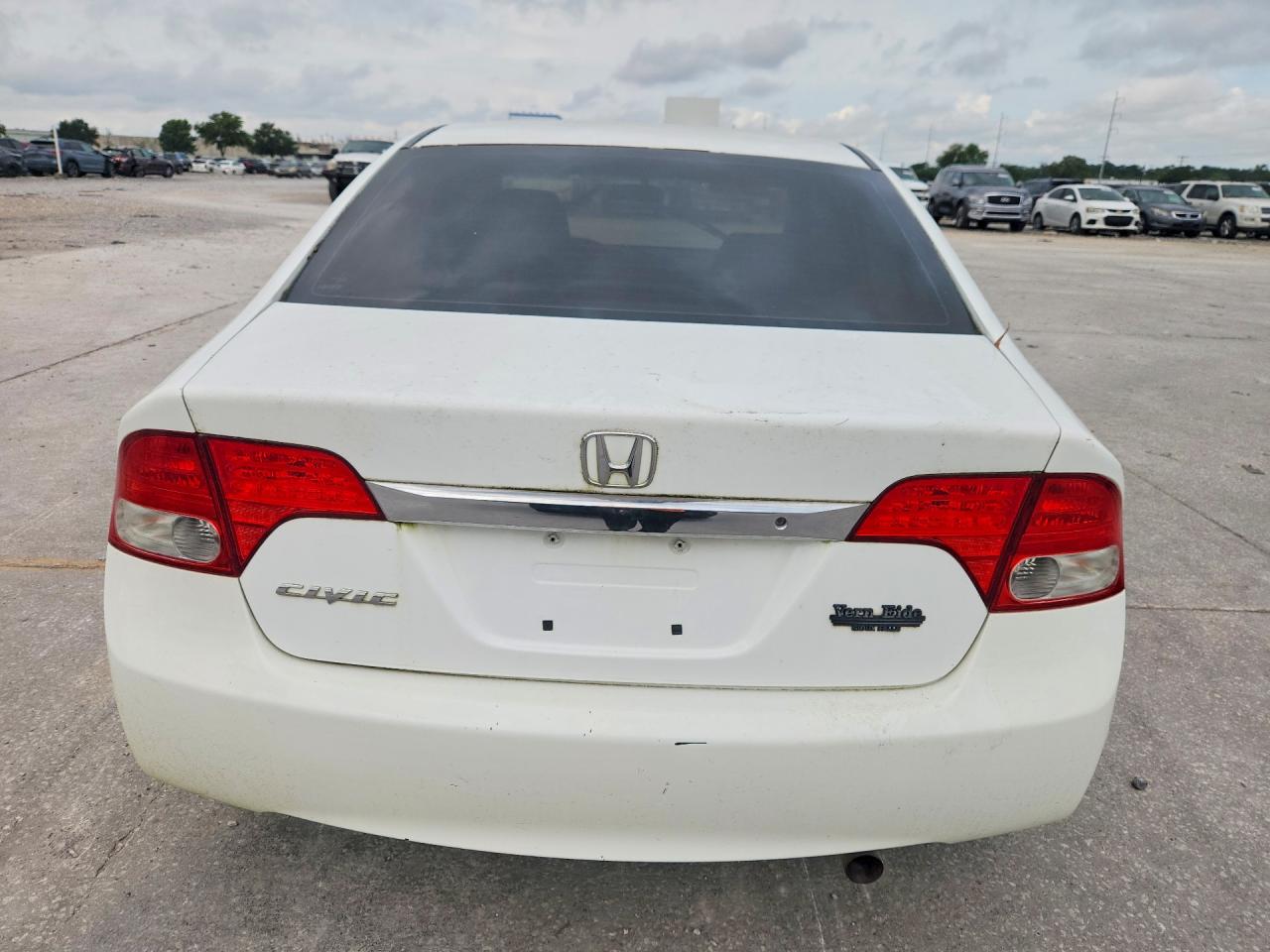 2010 Honda Civic Lx White vin: 19XFA1F51AE020945
