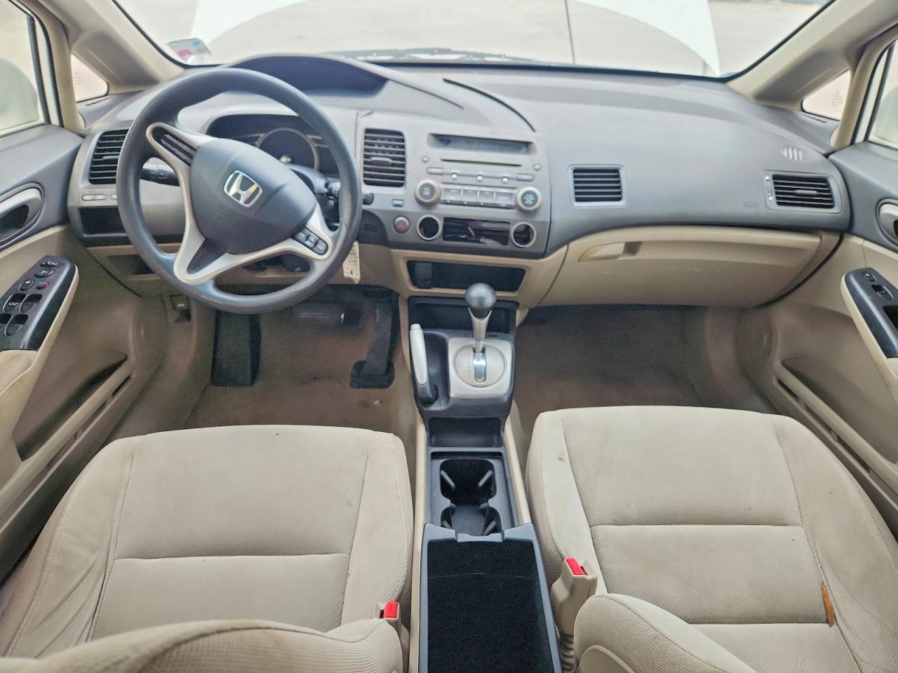 2010 Honda Civic Lx White vin: 19XFA1F51AE020945