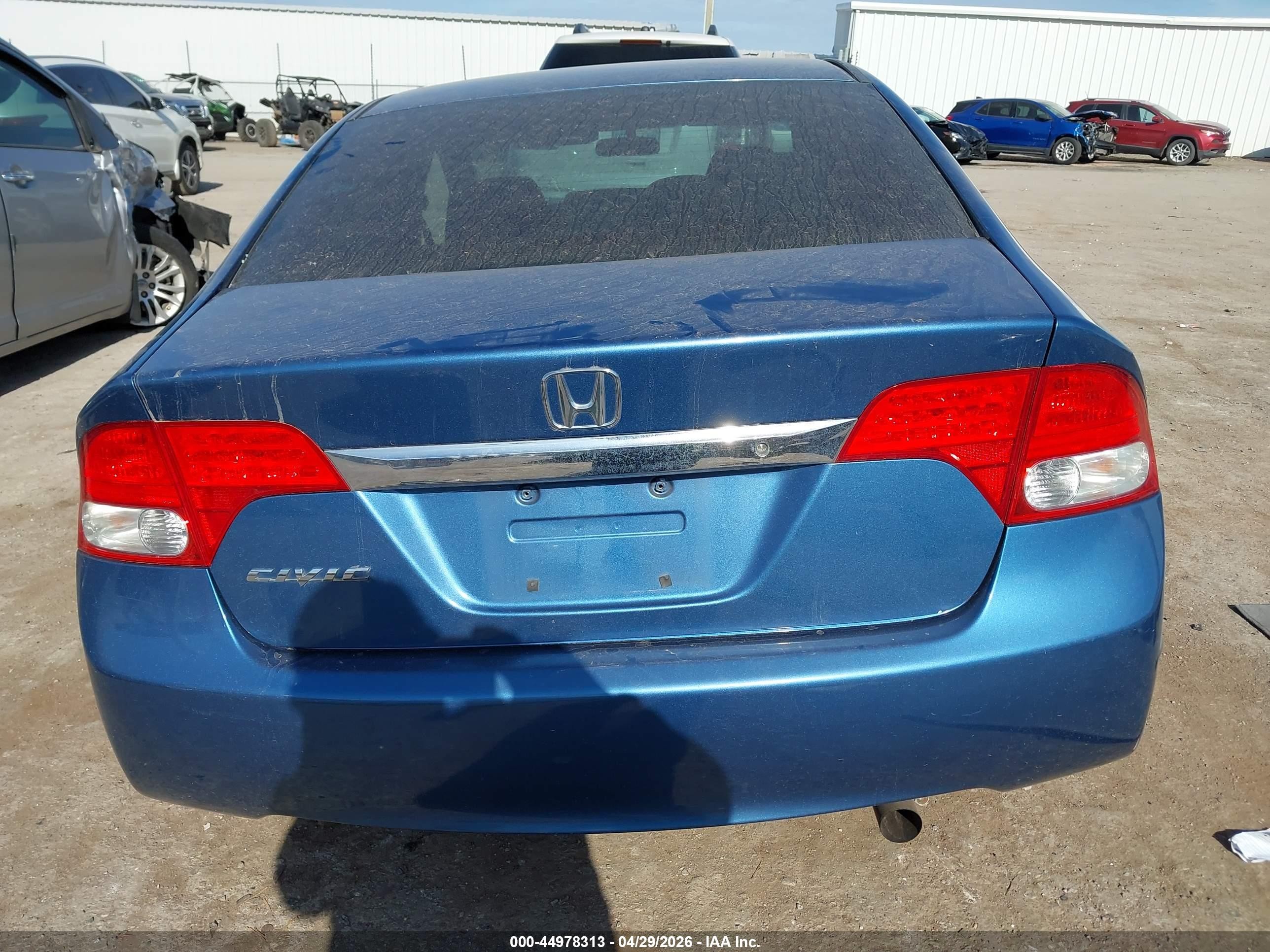 2010 Honda Civic Lx Blue vin: 19XFA1F51AE058157