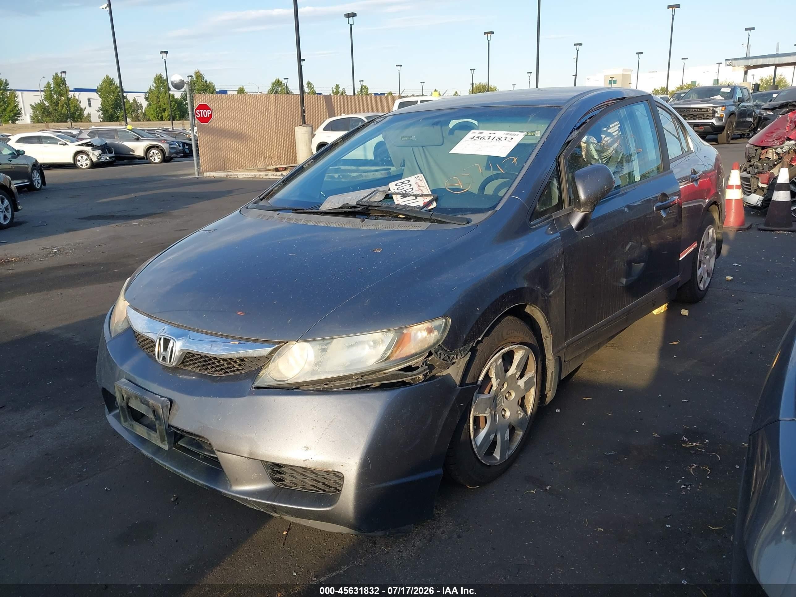 2010 Honda Civic Lx Gray vin: 19XFA1F51AE073712