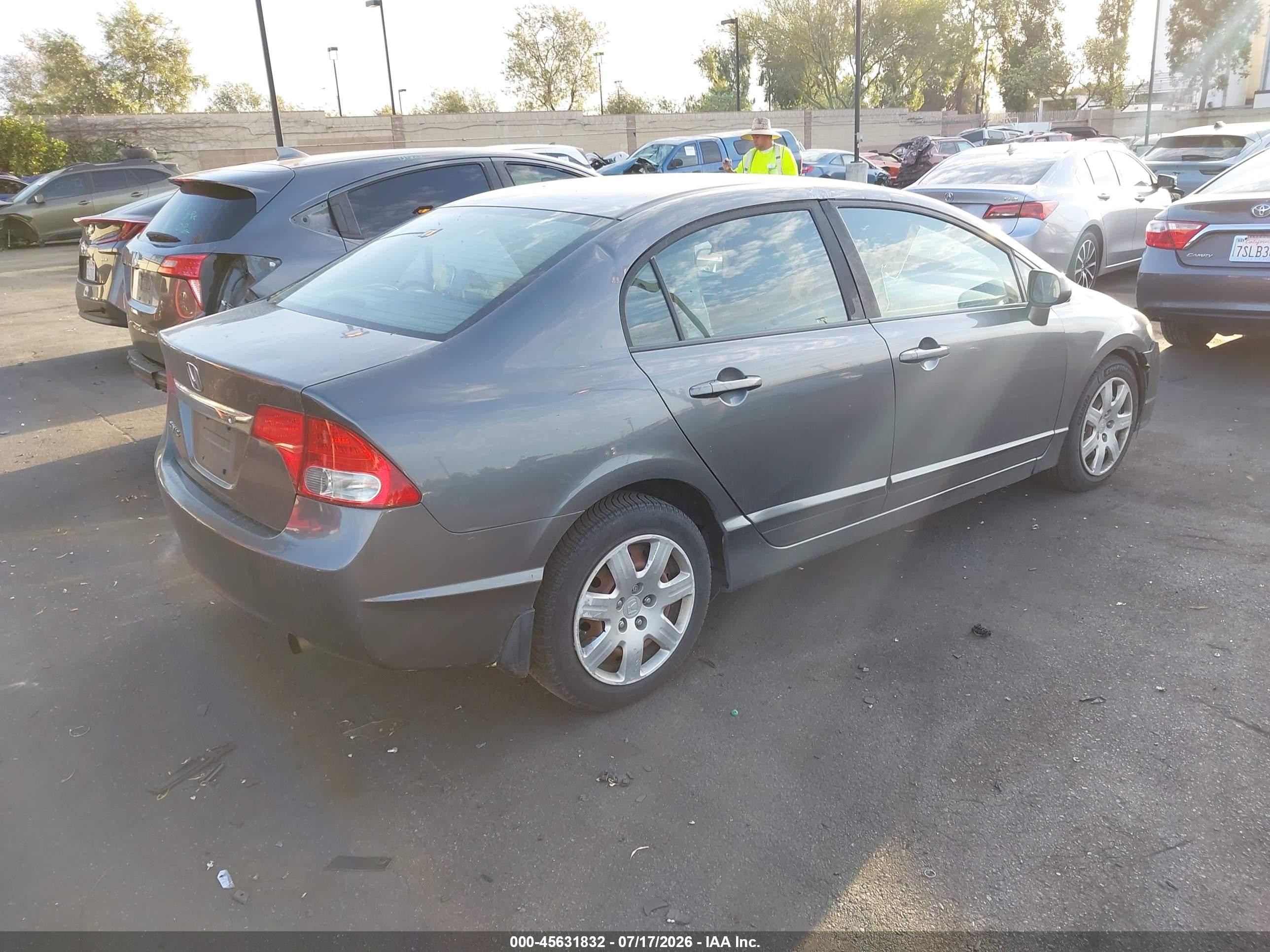 2010 Honda Civic Lx Gray vin: 19XFA1F51AE073712
