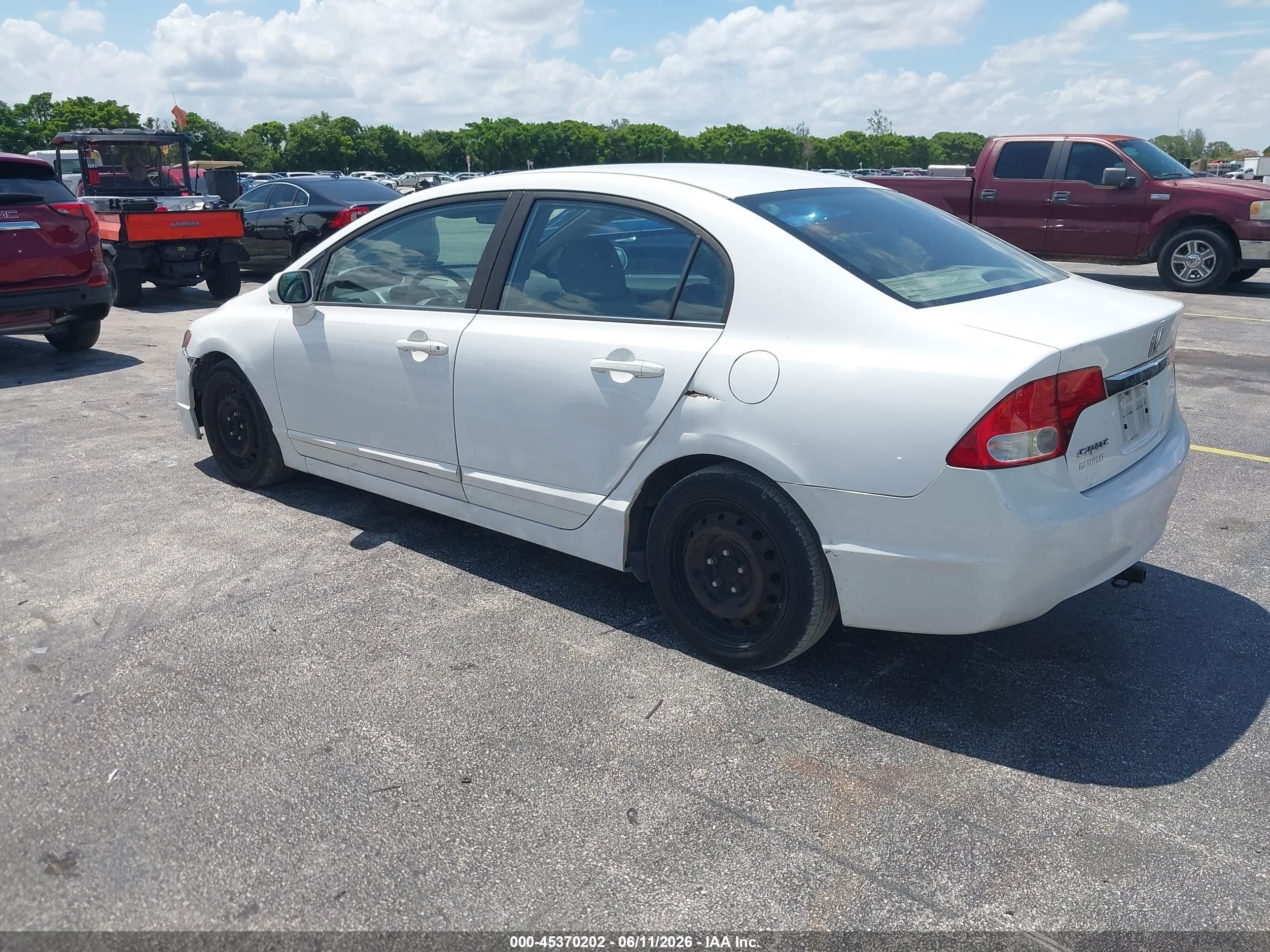 2011 Honda Civic Lx Белый vin: 19XFA1F51BE016881