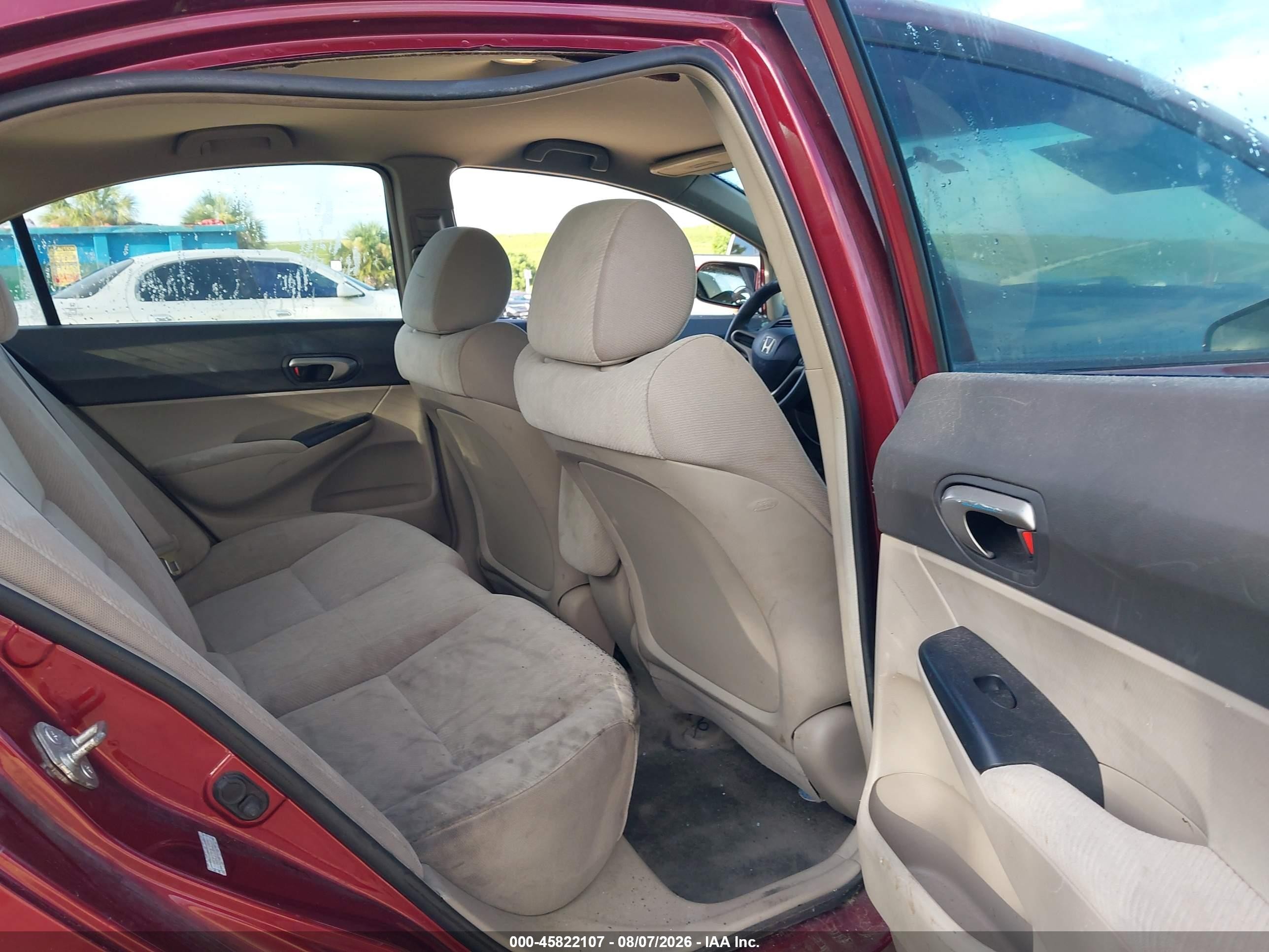 2011 Honda Civic Lx Red vin: 19XFA1F51BE025757