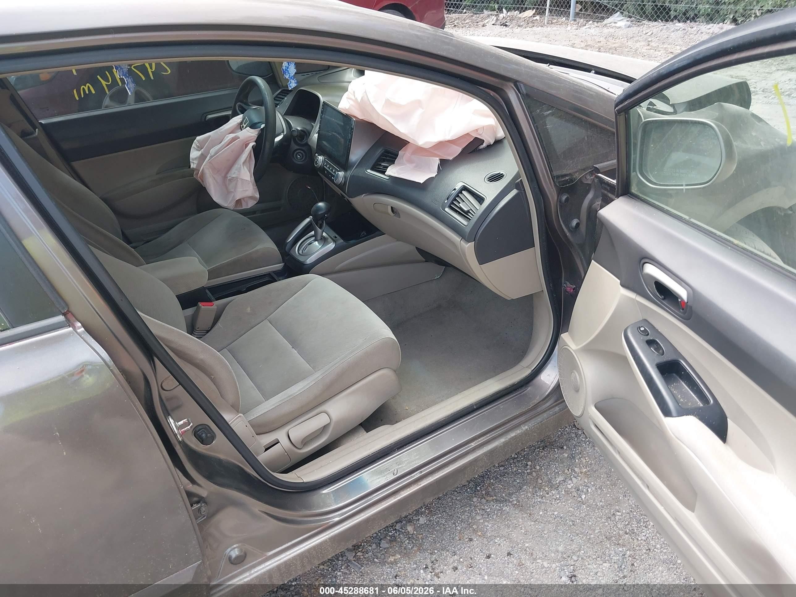 2010 Honda Civic Lx Gray vin: 19XFA1F52AE018623