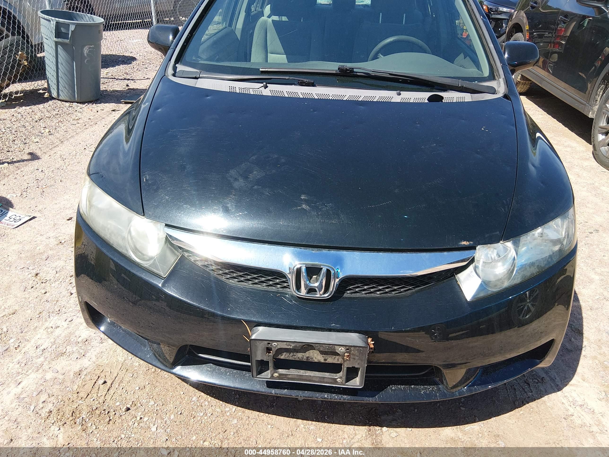 2010 Honda Civic Lx Black vin: 19XFA1F52AE040850