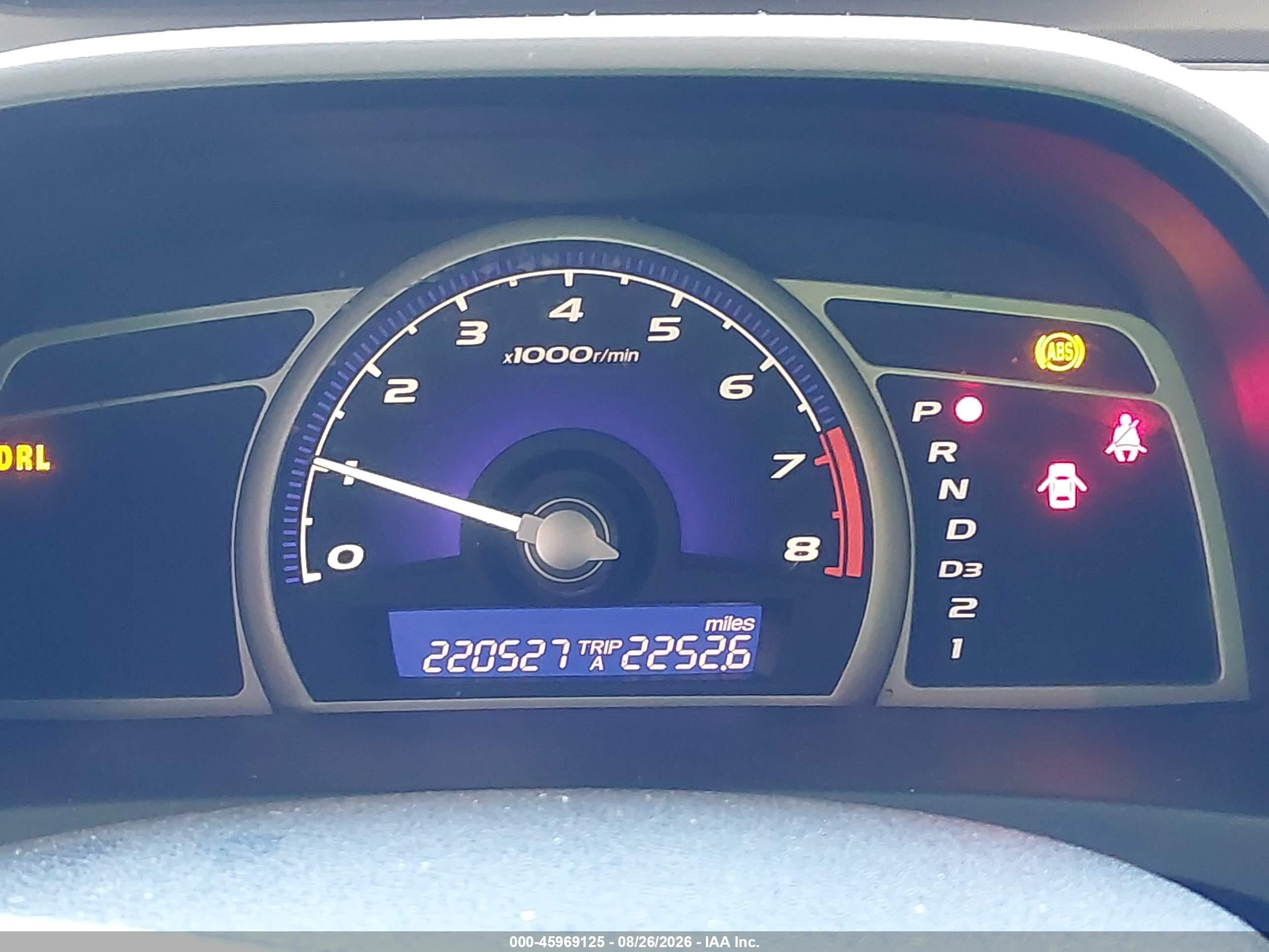2010 Honda Civic Lx Серебряный vin: 19XFA1F52AE052805