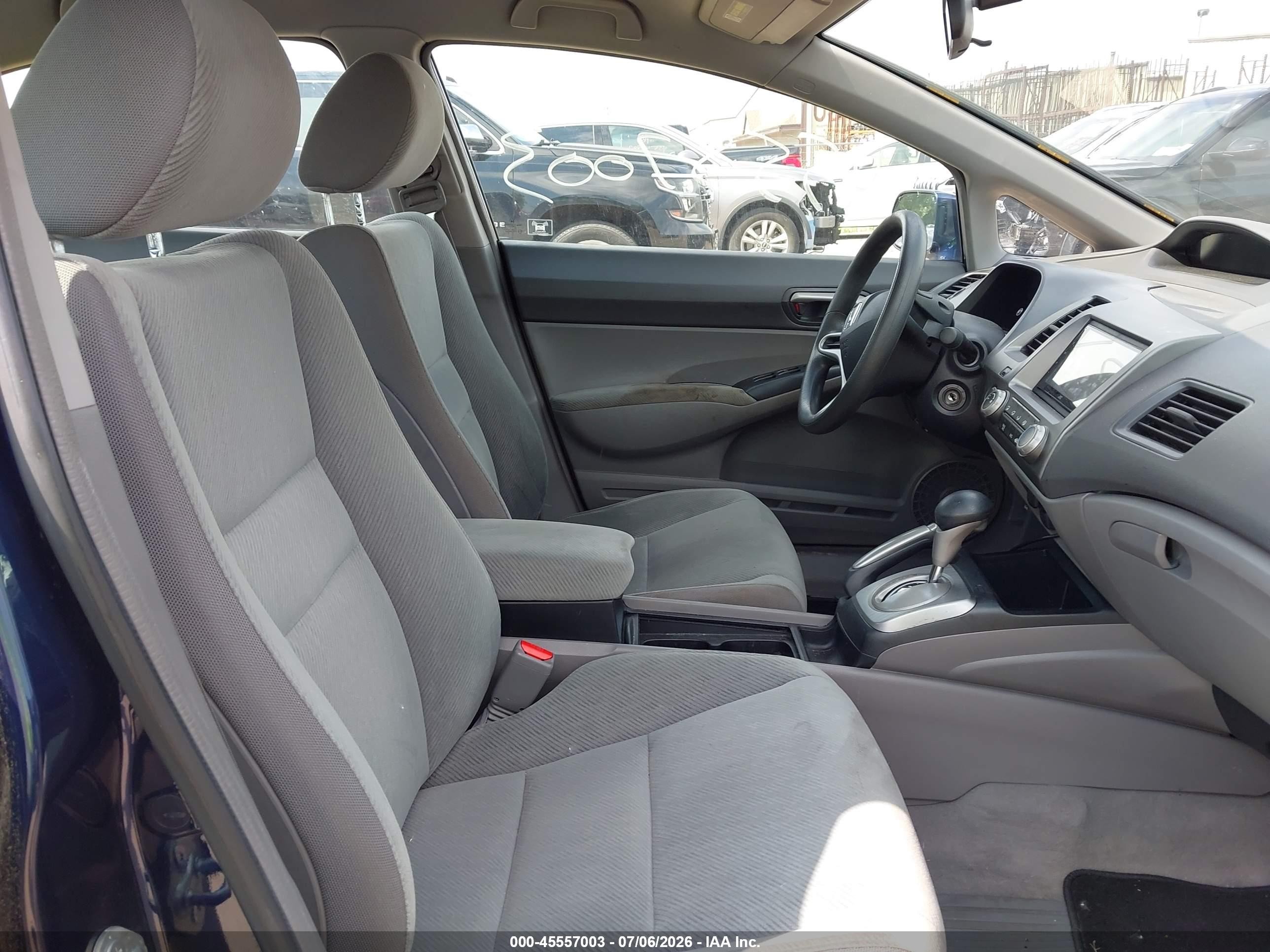 2011 Honda Civic Lx Blue vin: 19XFA1F52BE002116