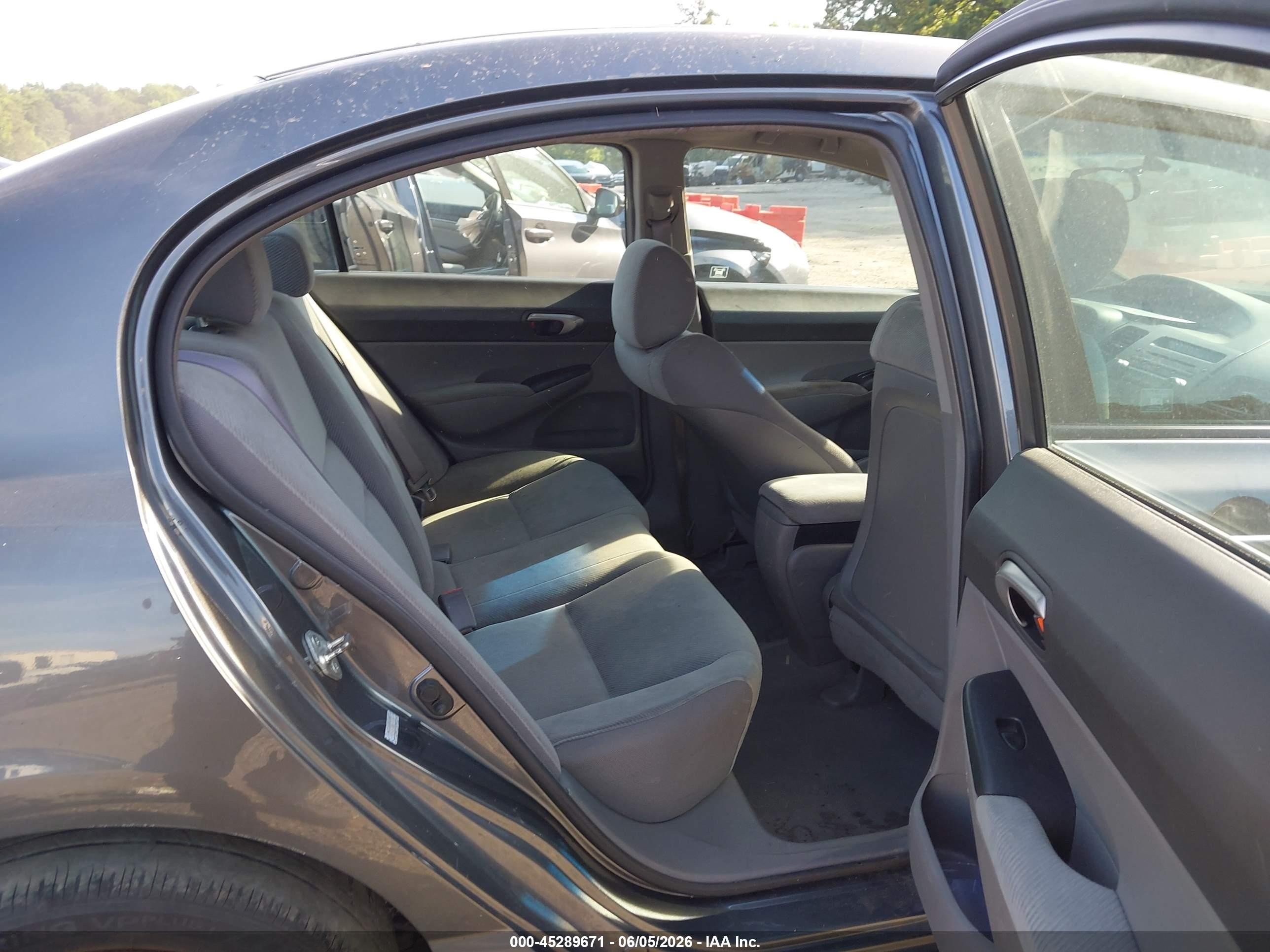 2011 Honda Civic Lx Gray vin: 19XFA1F52BE049162