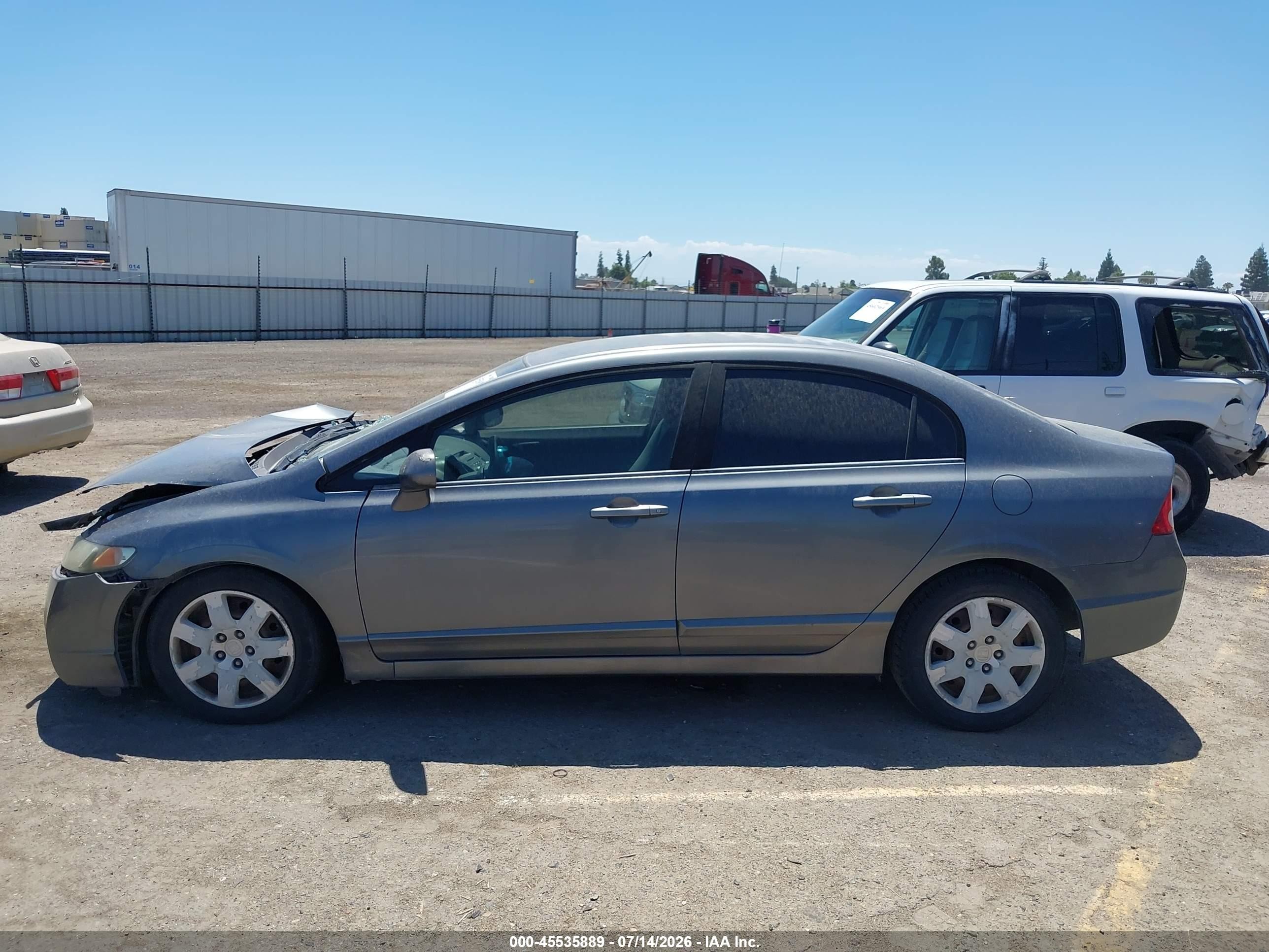 2010 Honda Civic Lx Gray vin: 19XFA1F53AE037617
