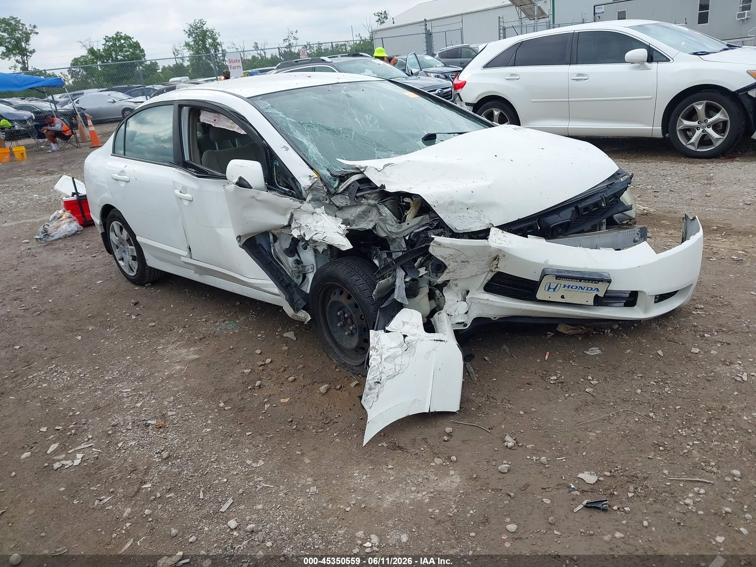 2011 Honda Civic Lx White vin: 19XFA1F53BE003338