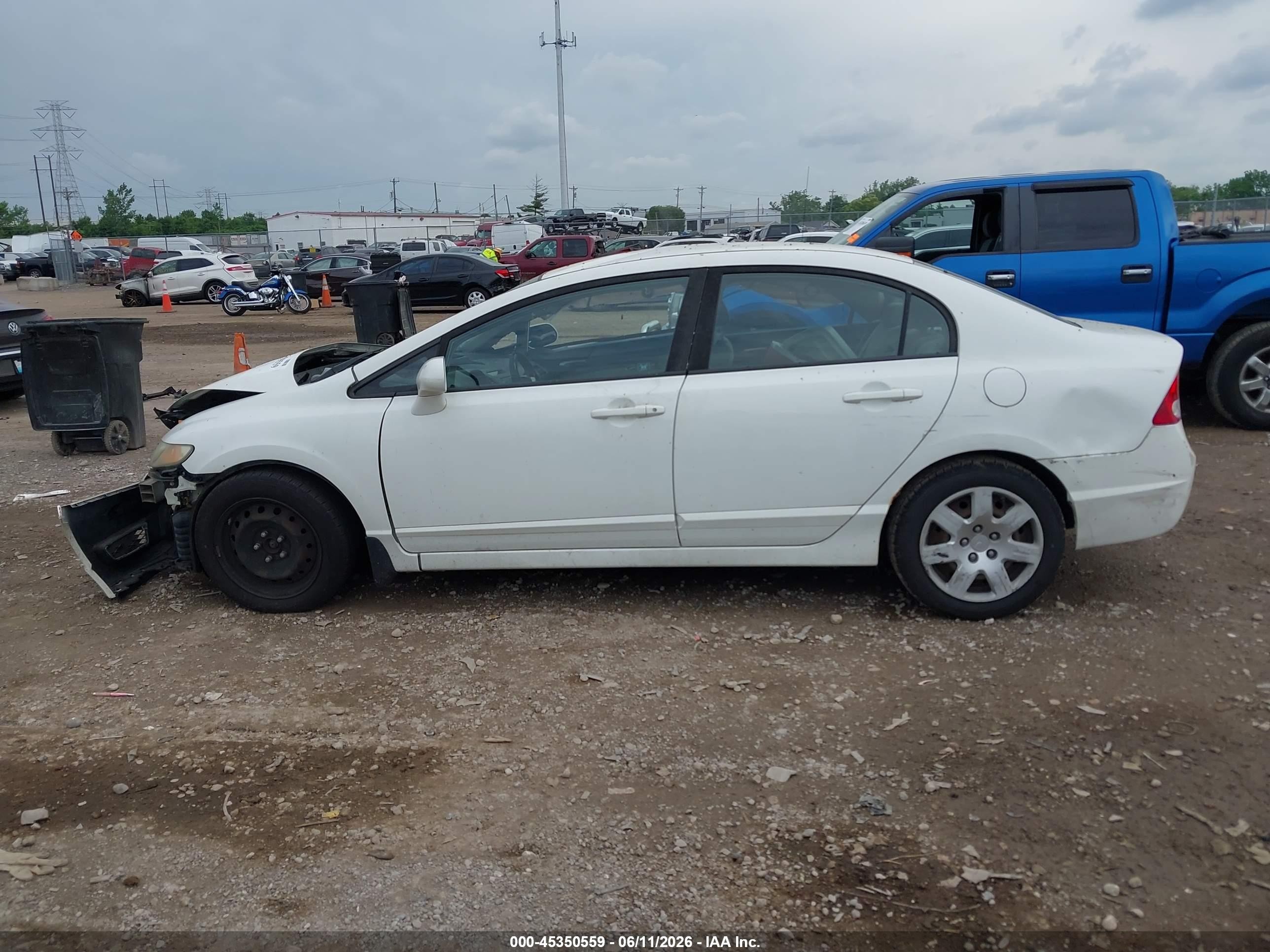 2011 Honda Civic Lx White vin: 19XFA1F53BE003338