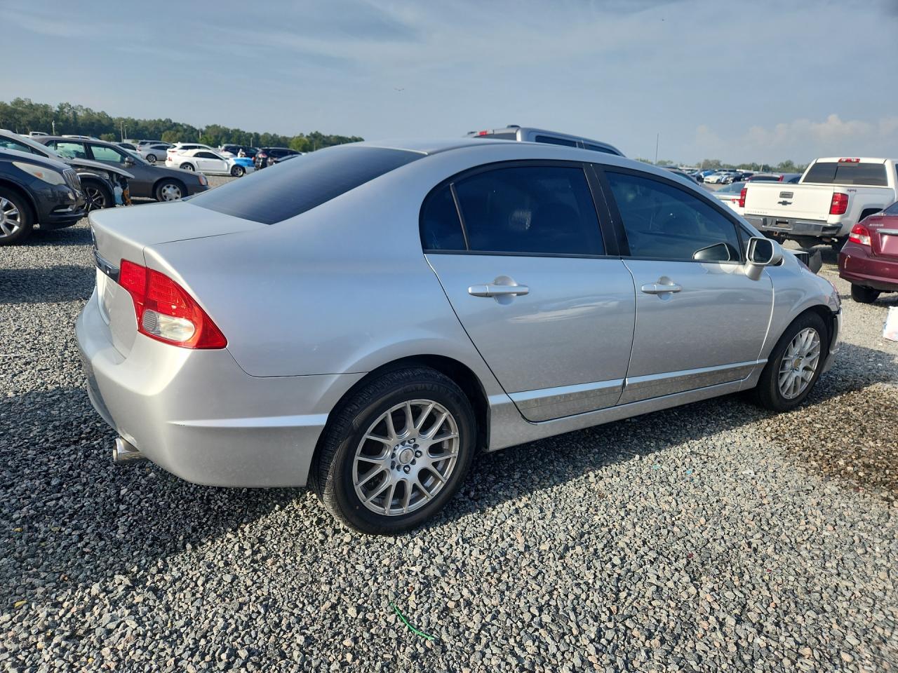 2011 Honda Civic Lx Silver vin: 19XFA1F53BE032452