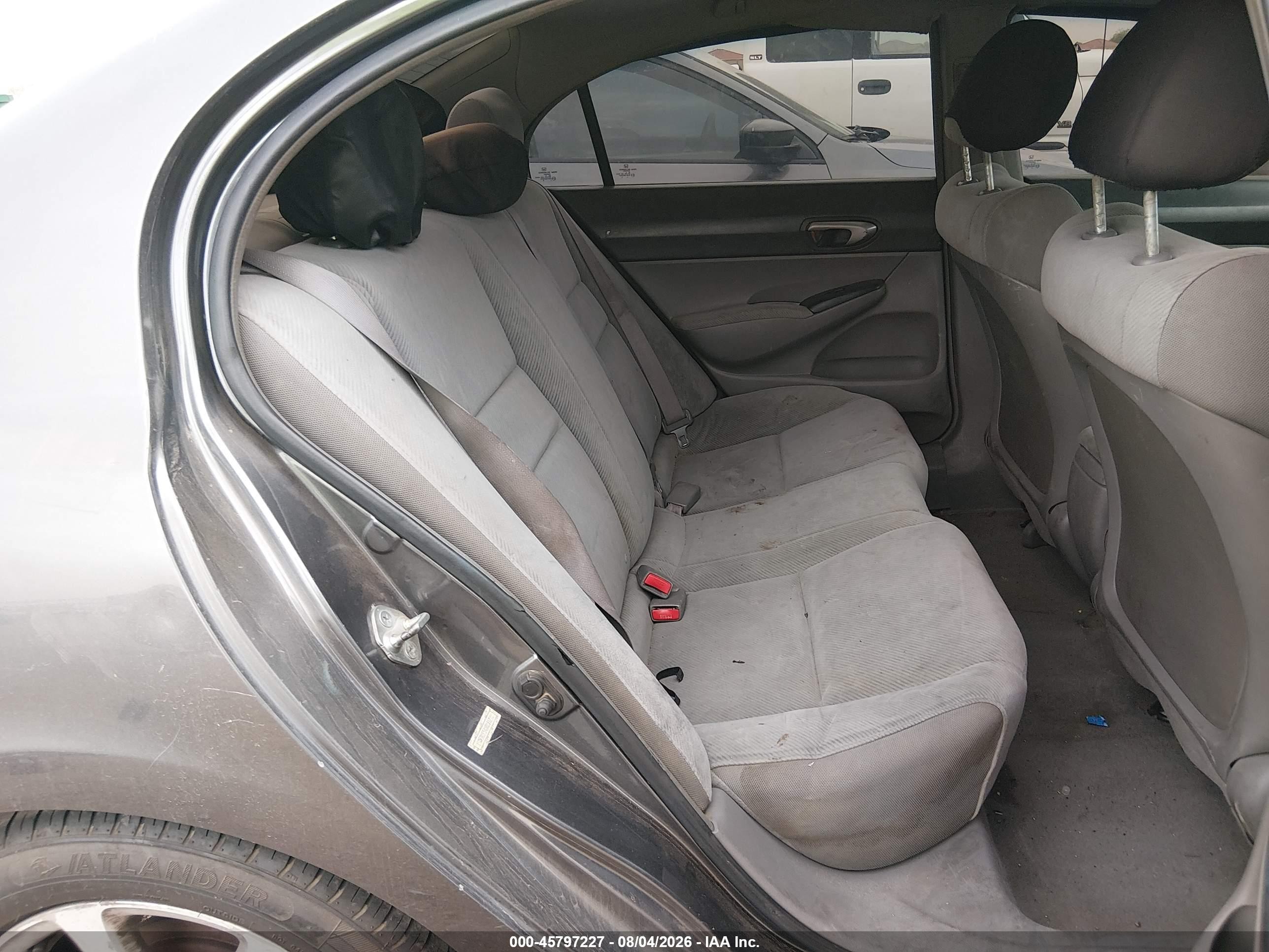 2010 Honda Civic Lx Gray vin: 19XFA1F54AE011270