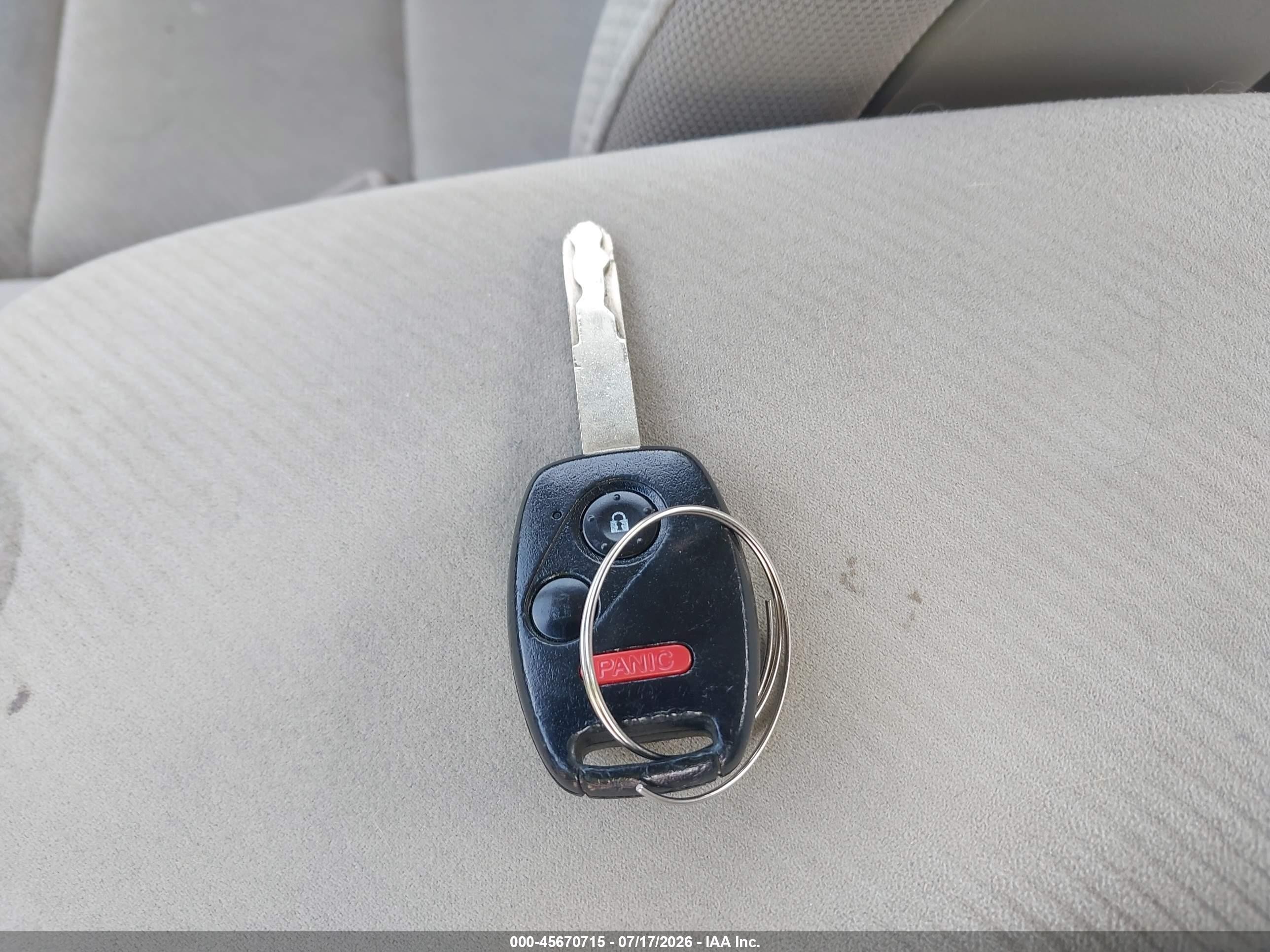2010 Honda Civic Lx White vin: 19XFA1F54AE021152