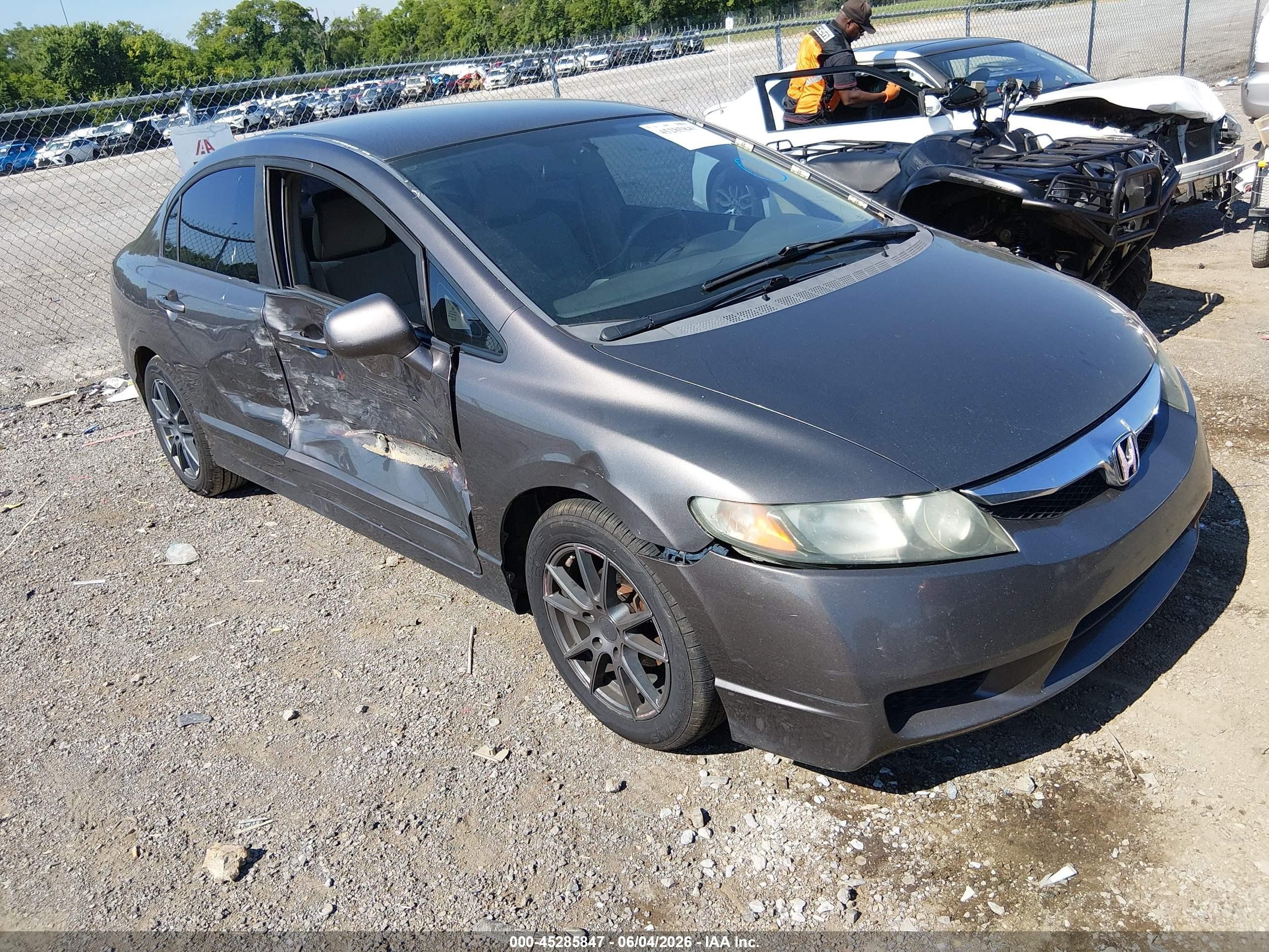 2010 Honda Civic Lx Gray vin: 19XFA1F54AE036671
