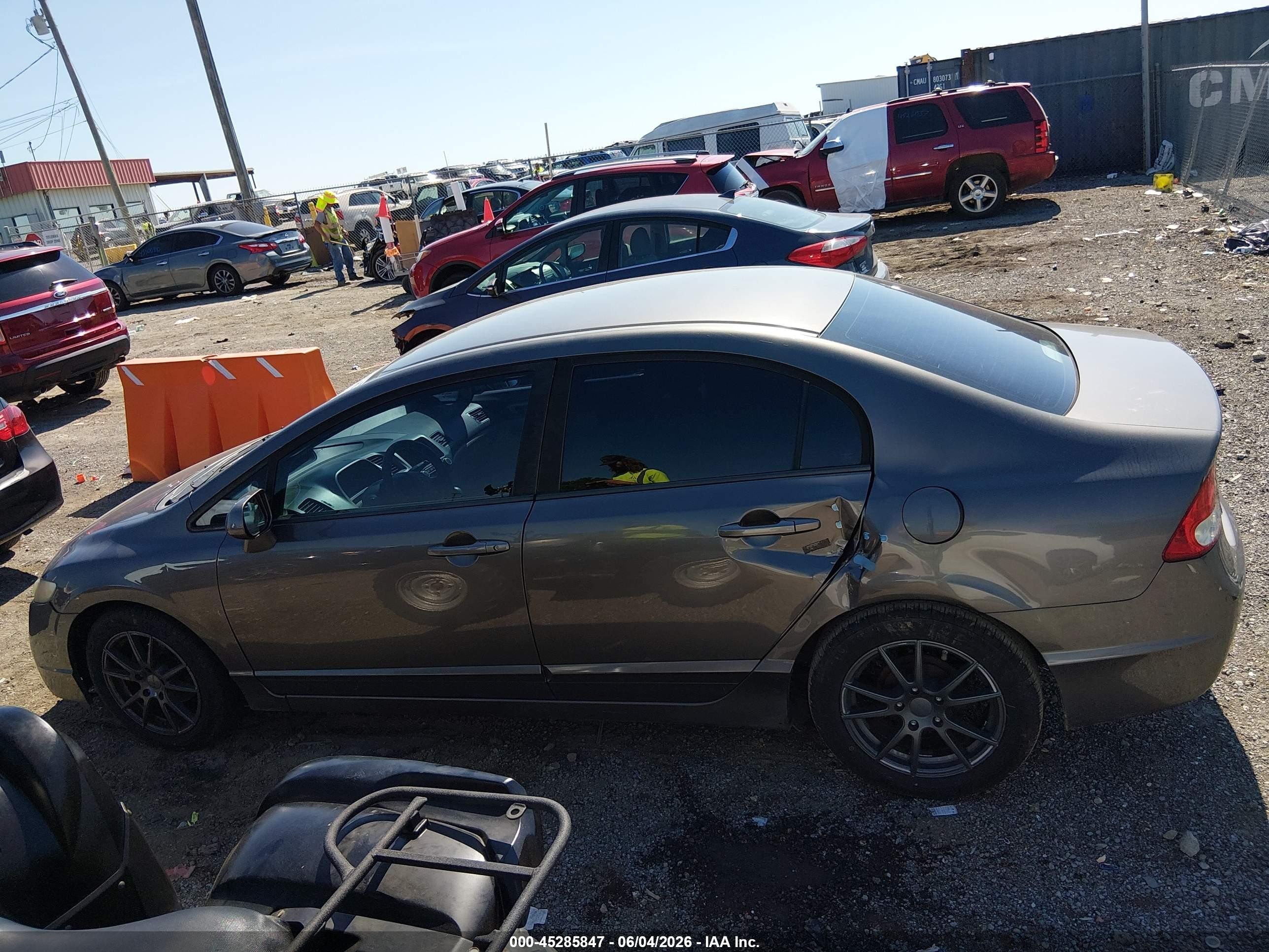 2010 Honda Civic Lx Gray vin: 19XFA1F54AE036671