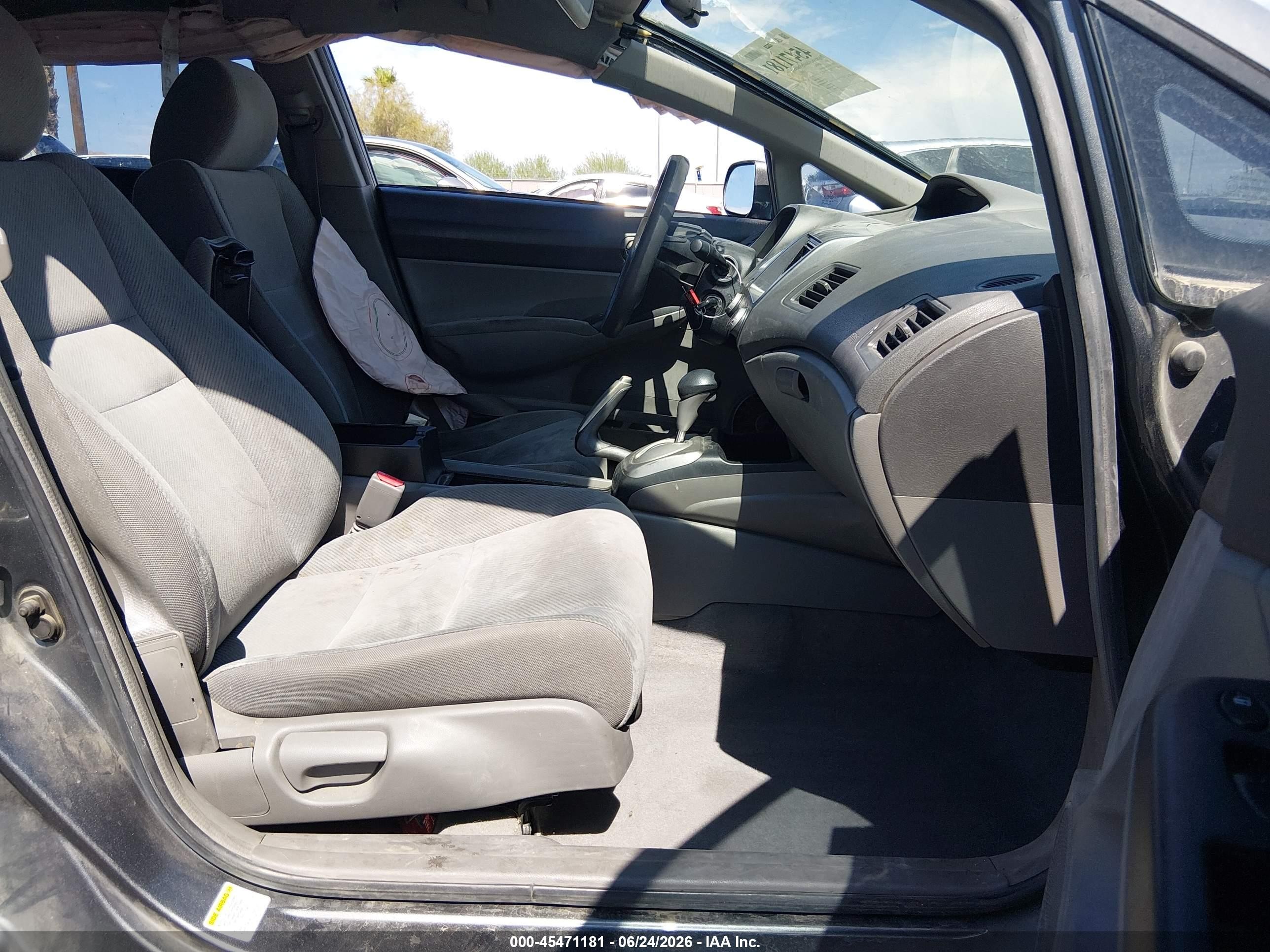 2010 Honda Civic Lx Серый vin: 19XFA1F54AE038100