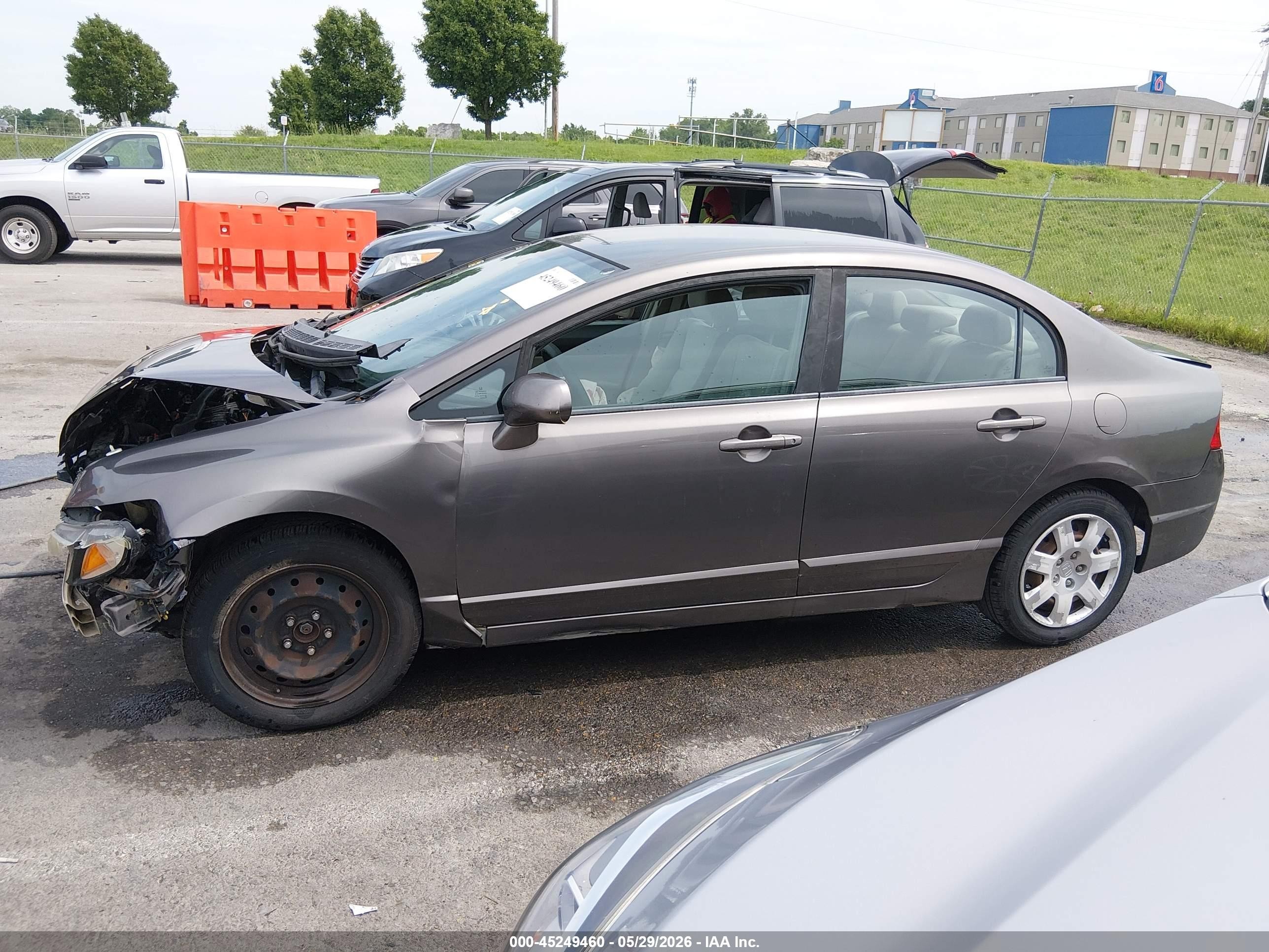 2010 Honda Civic Lx Gray vin: 19XFA1F54AE071775