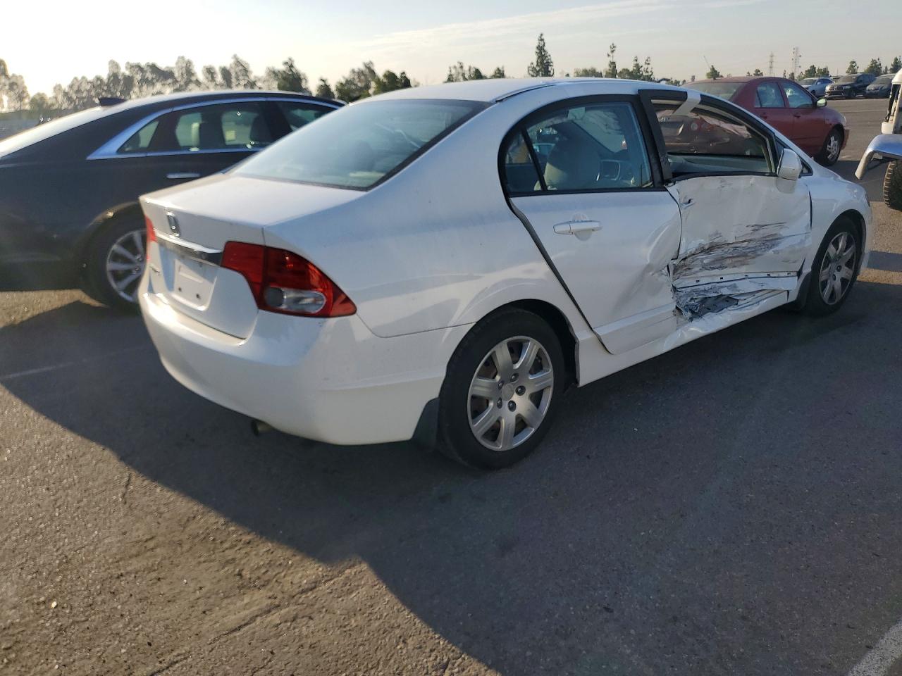 2010 Honda Civic Lx White vin: 19XFA1F54AE079293