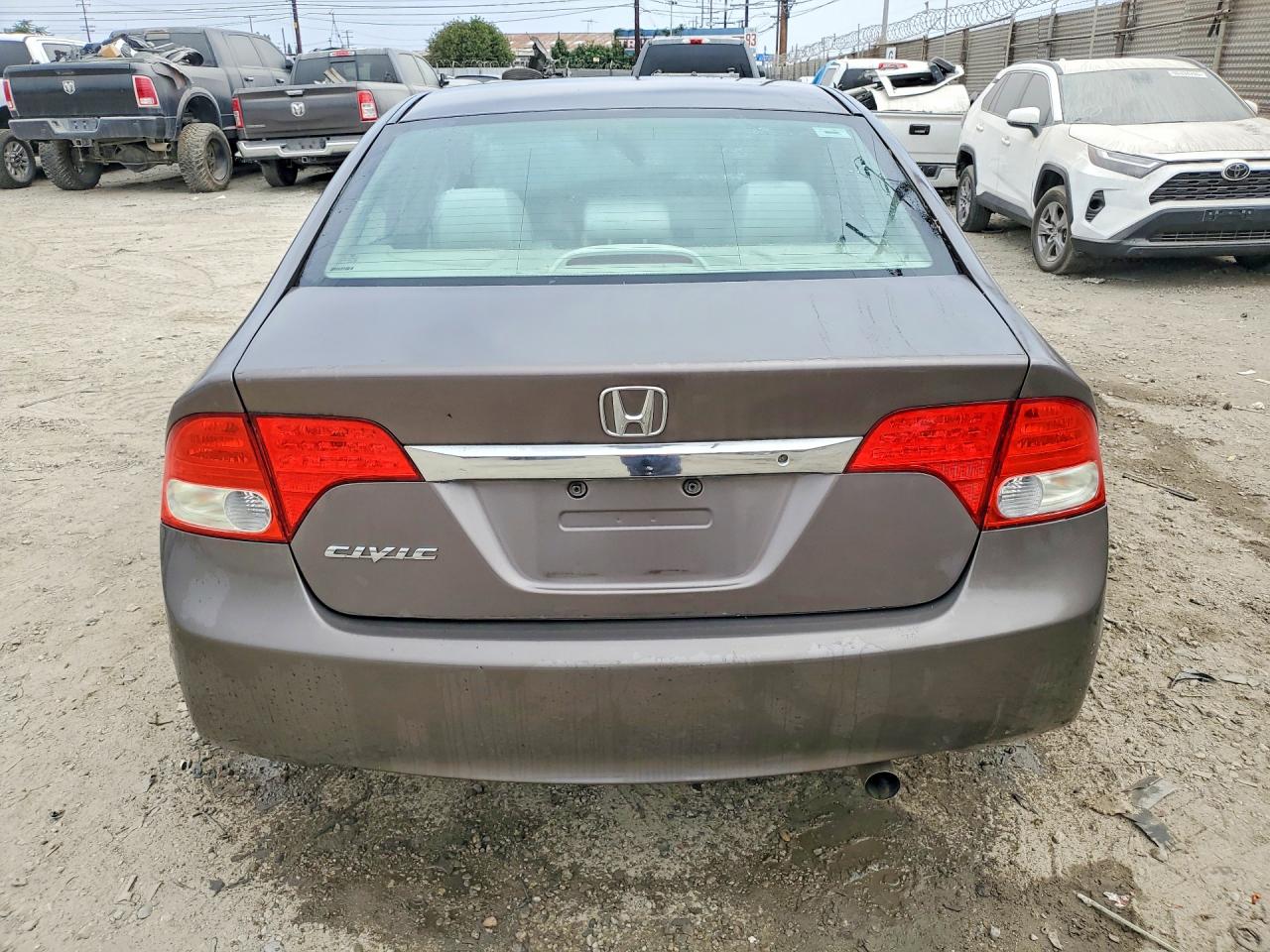 2011 Honda Civic Lx Коричневый vin: 19XFA1F54BE013067