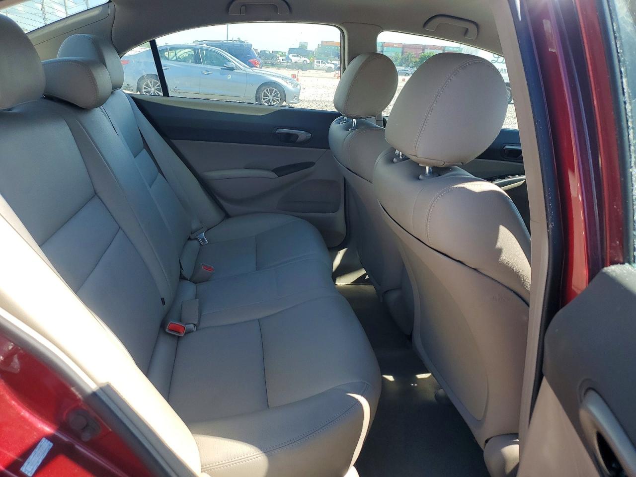 2011 Honda Civic Lx Red vin: 19XFA1F54BE032573