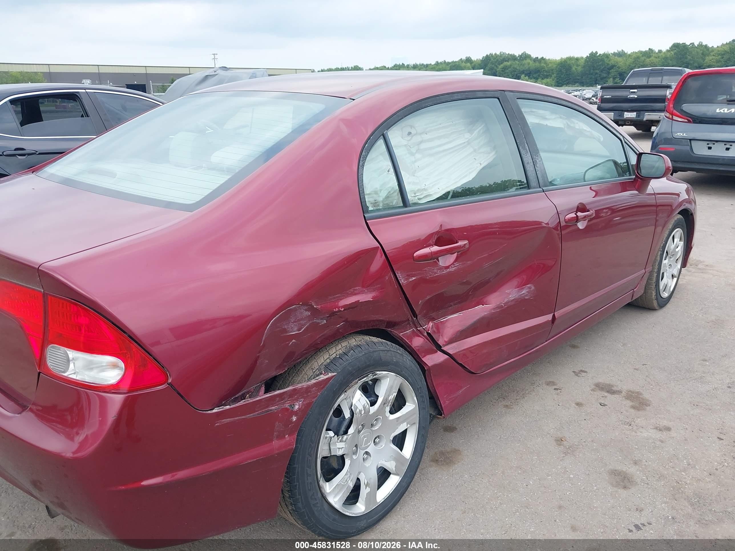 2010 Honda Civic Lx Red vin: 19XFA1F55AE031365