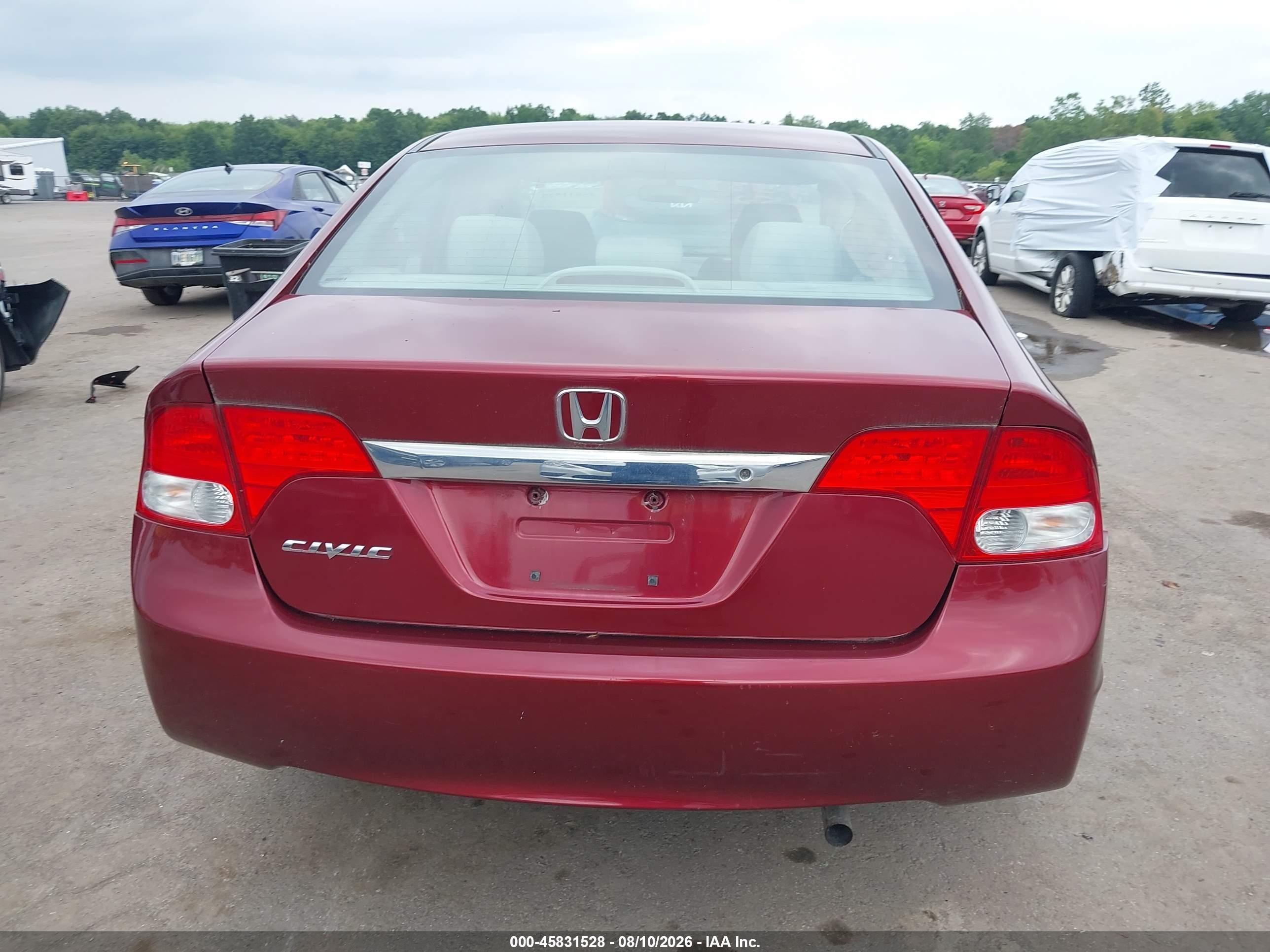 2010 Honda Civic Lx Red vin: 19XFA1F55AE031365