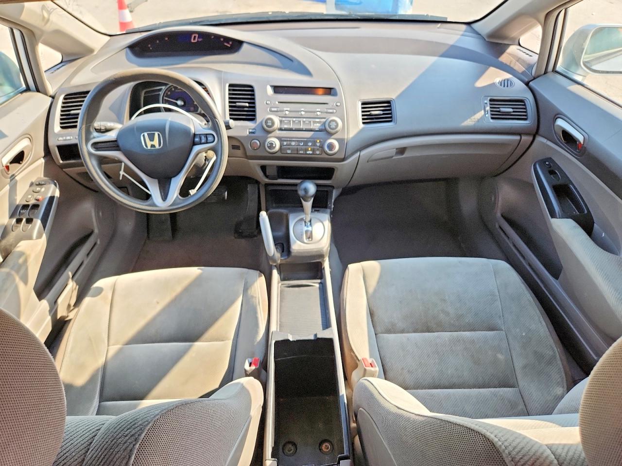 2010 Honda Civic Lx Silver vin: 19XFA1F55AE049641