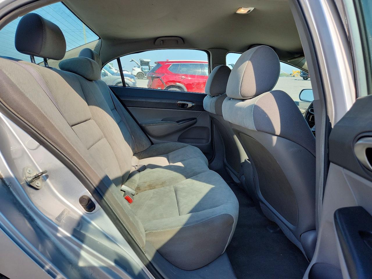 2010 Honda Civic Lx Silver vin: 19XFA1F55AE049641