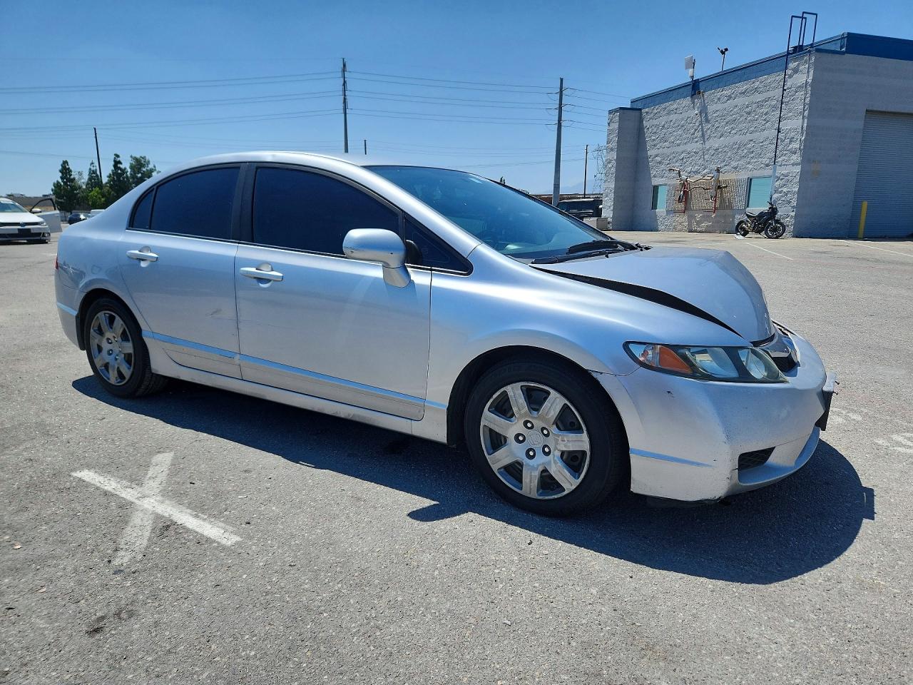 2010 Honda Civic Lx Silver vin: 19XFA1F55AE057027