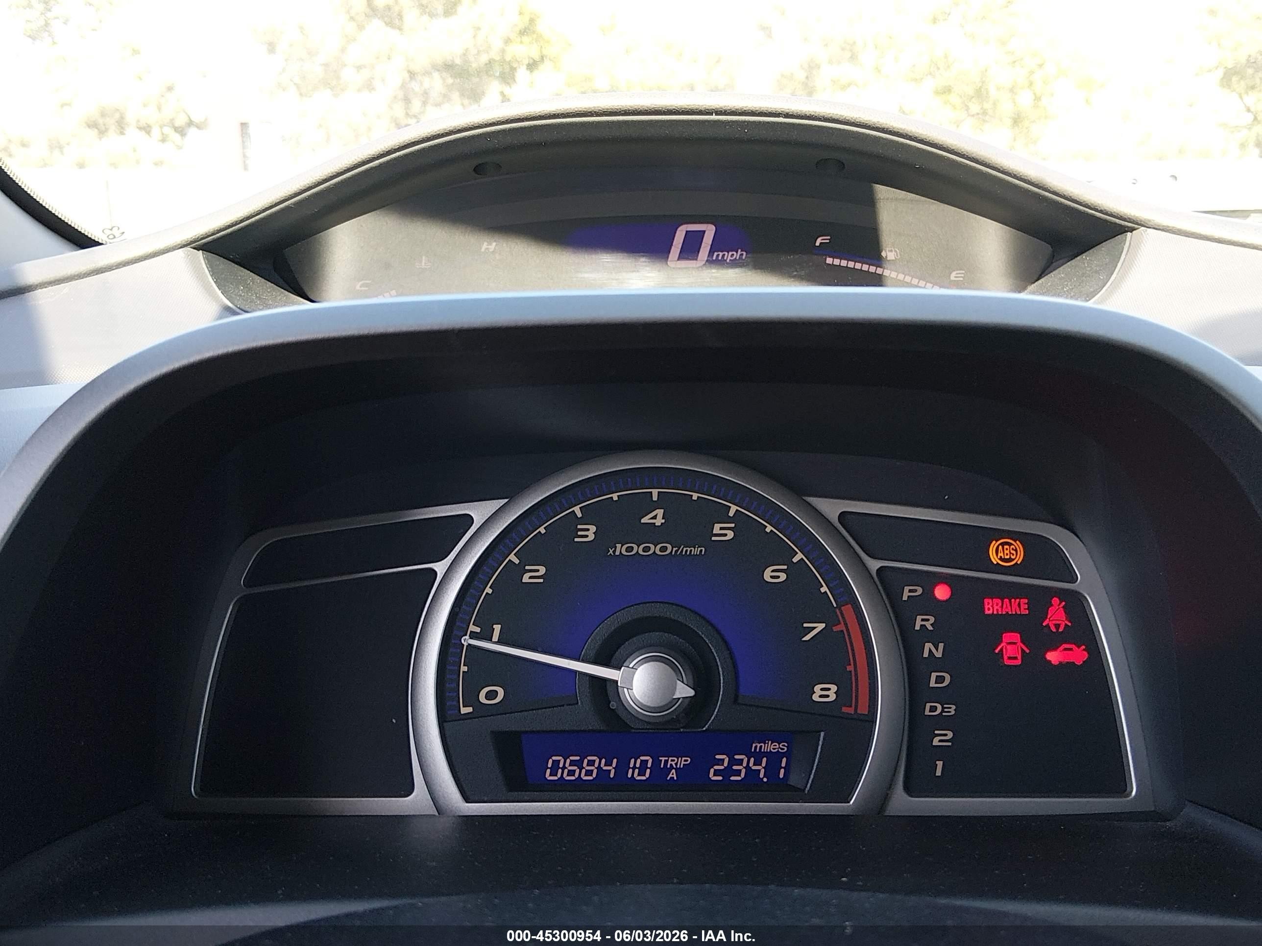 2010 Honda Civic Lx Silver vin: 19XFA1F55AE069498