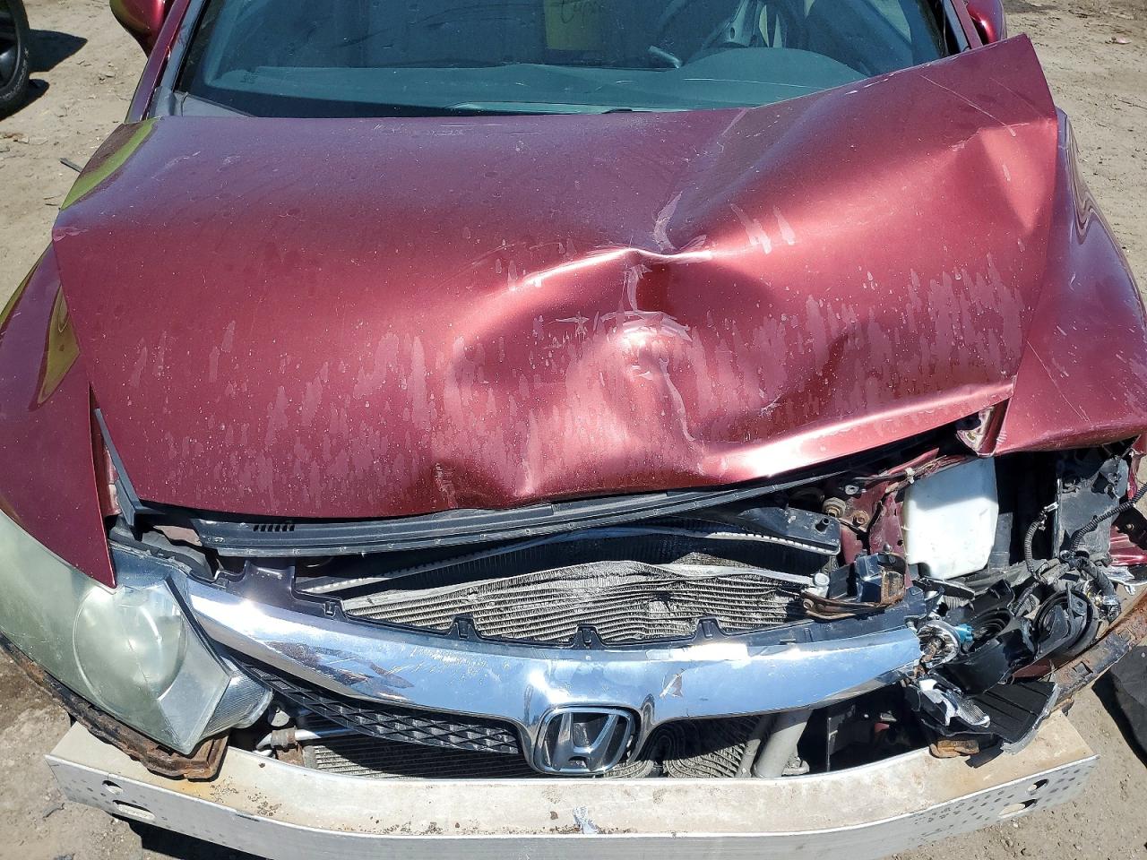 2011 Honda Civic Lx Red vin: 19XFA1F55BE000358