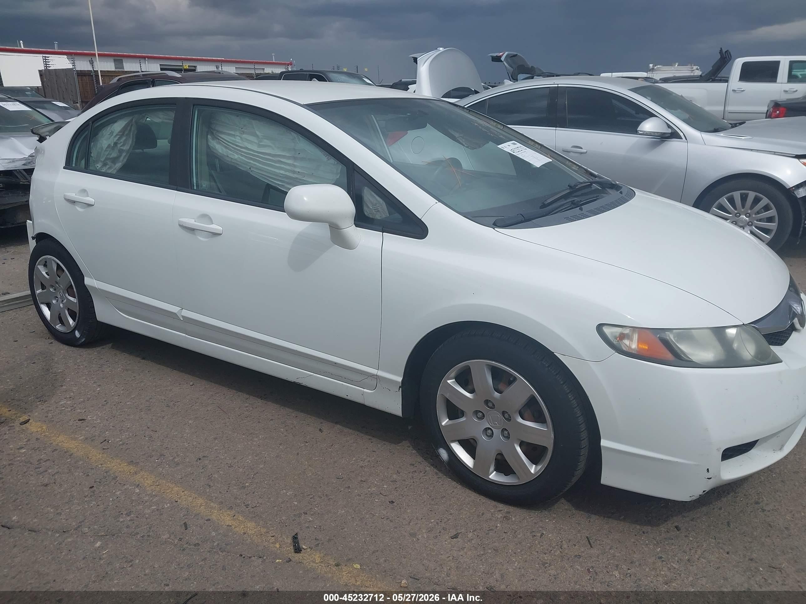 2011 Honda Civic Lx White vin: 19XFA1F55BE000683