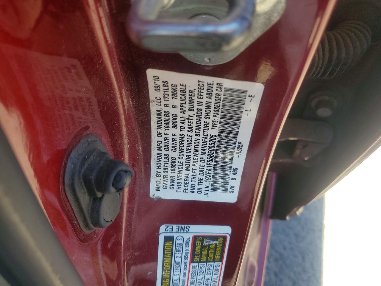 2011 Honda Civic Lx Red vin: 19XFA1F55BE005205