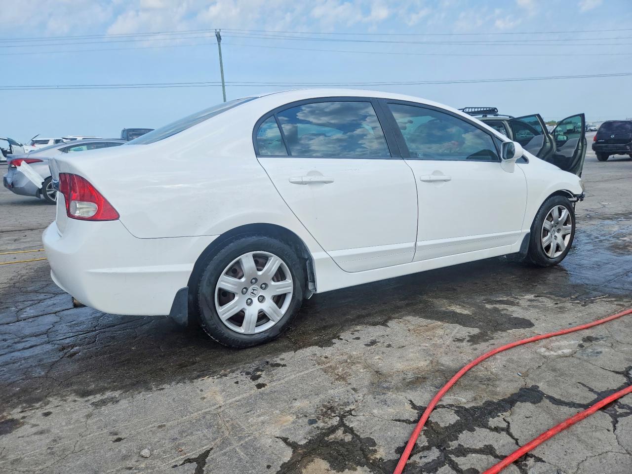 2011 Honda Civic Lx White vin: 19XFA1F55BE006712