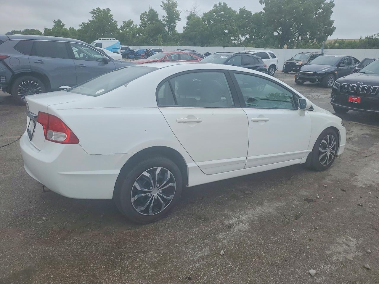 2011 Honda Civic Lx White vin: 19XFA1F55BE029813