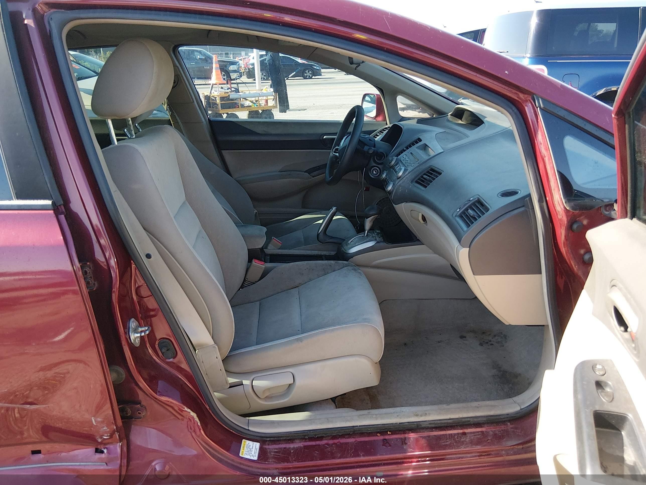 2010 Honda Civic Lx Красный vin: 19XFA1F56AE071969