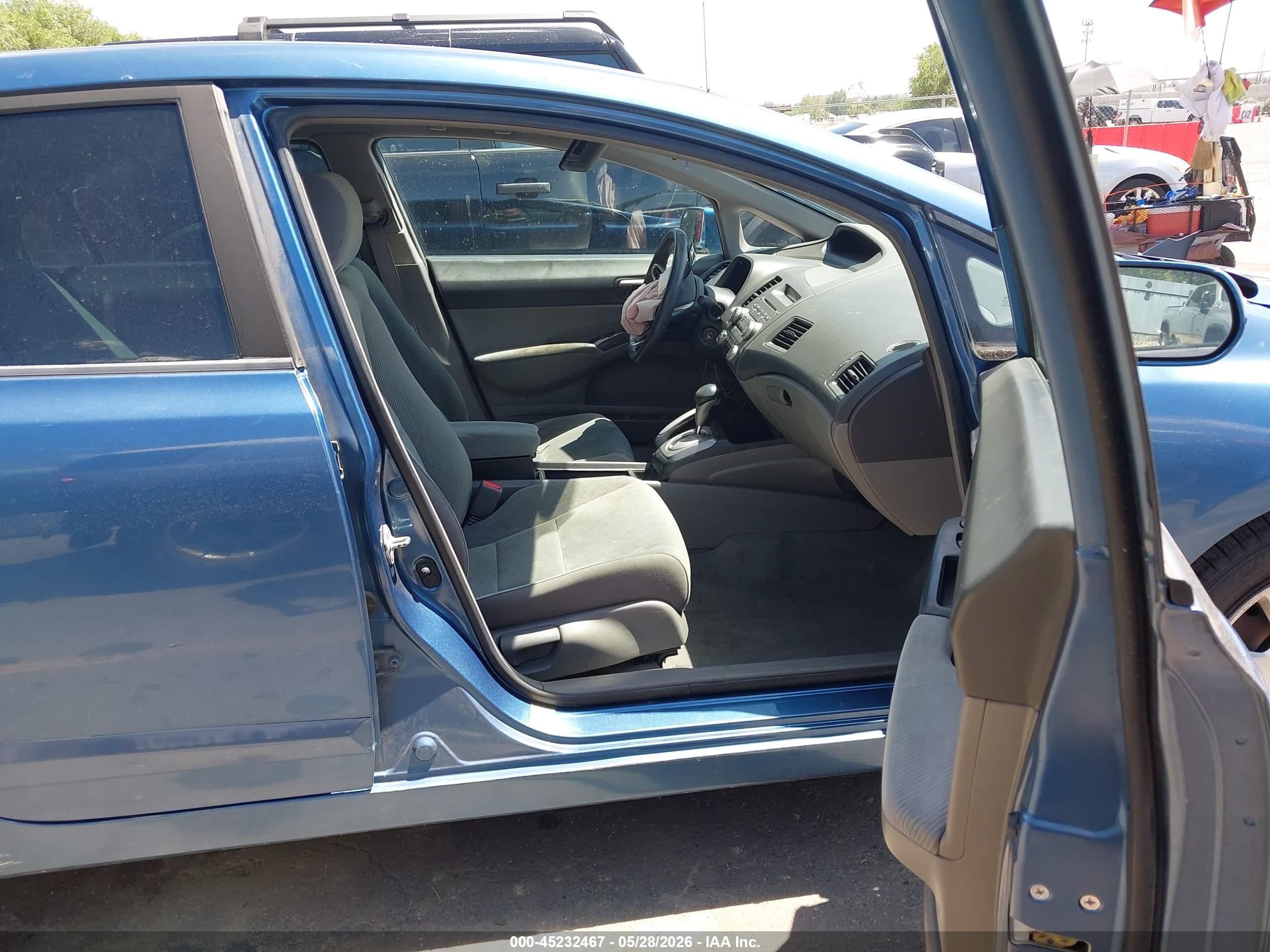 2010 Honda Civic Lx Blue vin: 19XFA1F56AE077738
