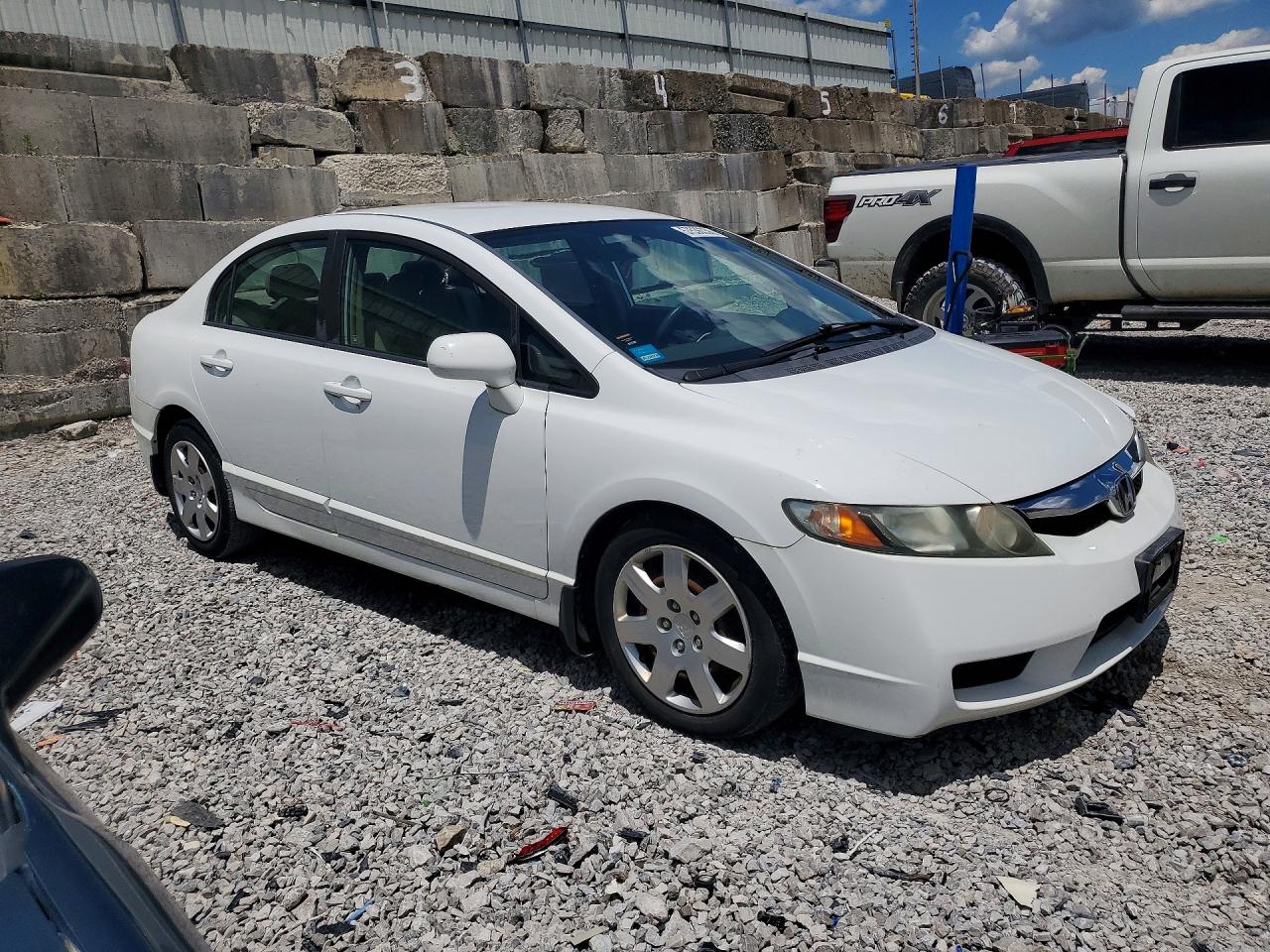 2011 Honda Civic Lx White vin: 19XFA1F56BE014334