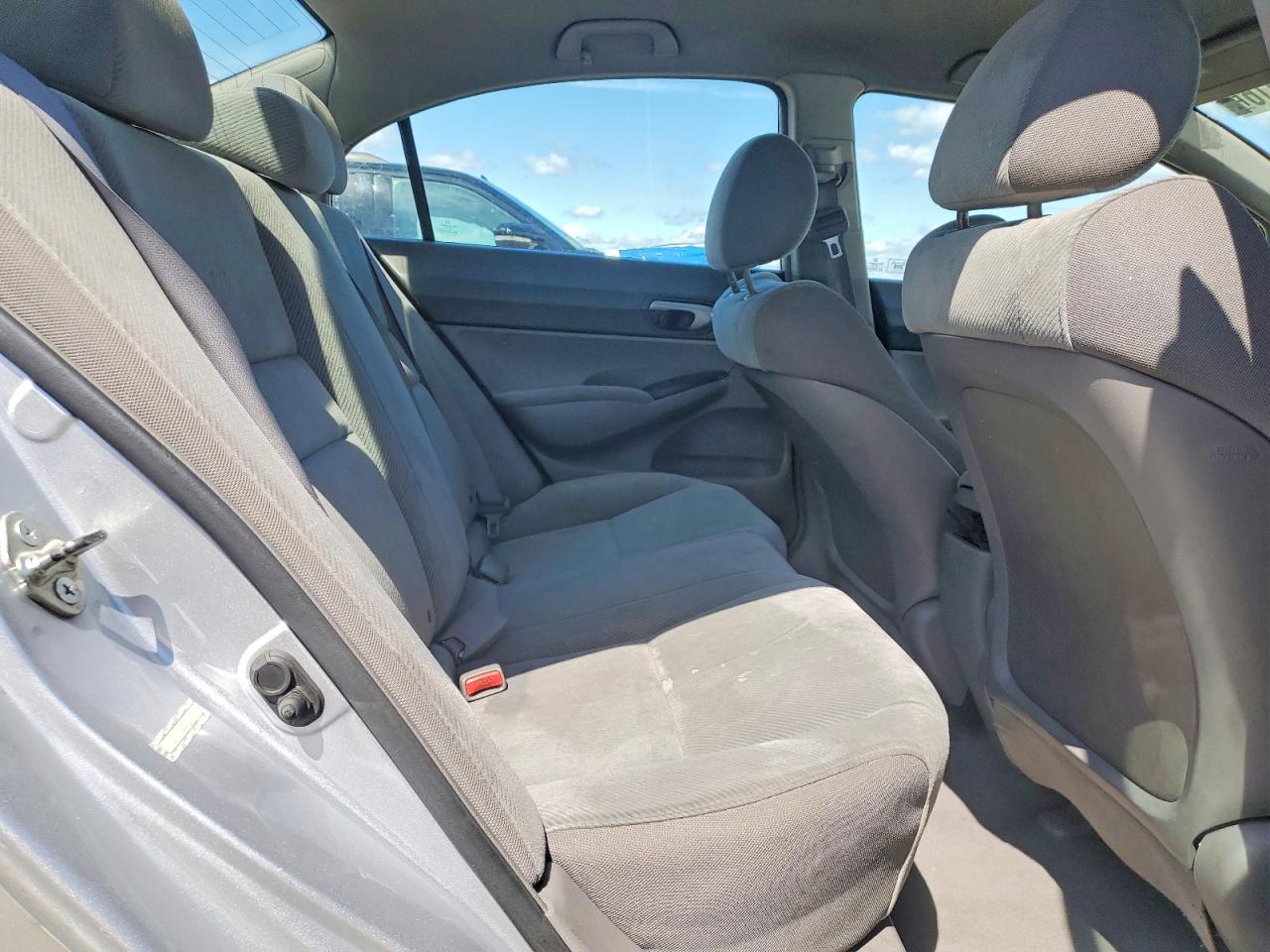 2011 Honda Civic Lx Серебряный vin: 19XFA1F56BE025527