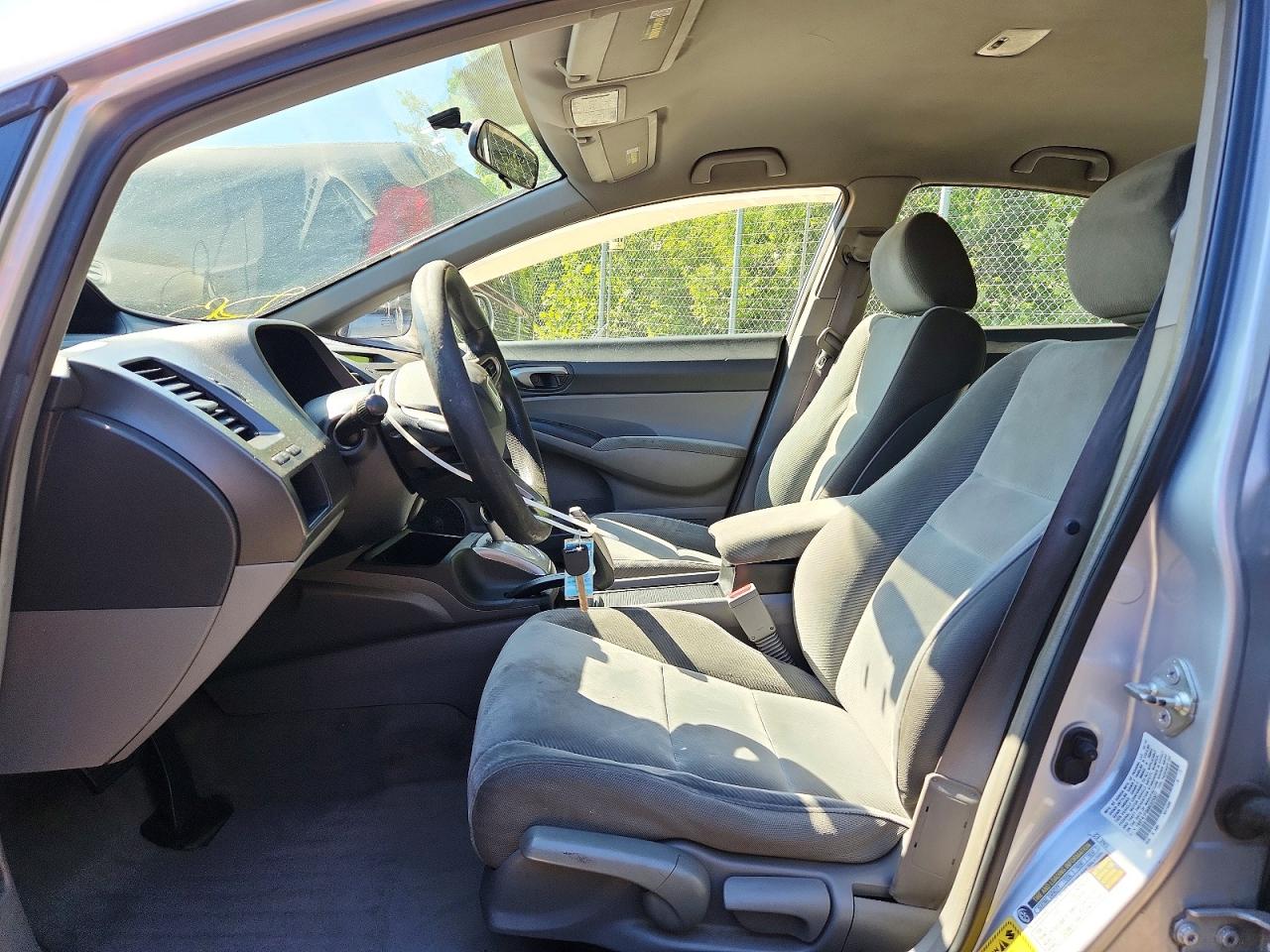 2011 Honda Civic Lx Серебряный vin: 19XFA1F56BE025527