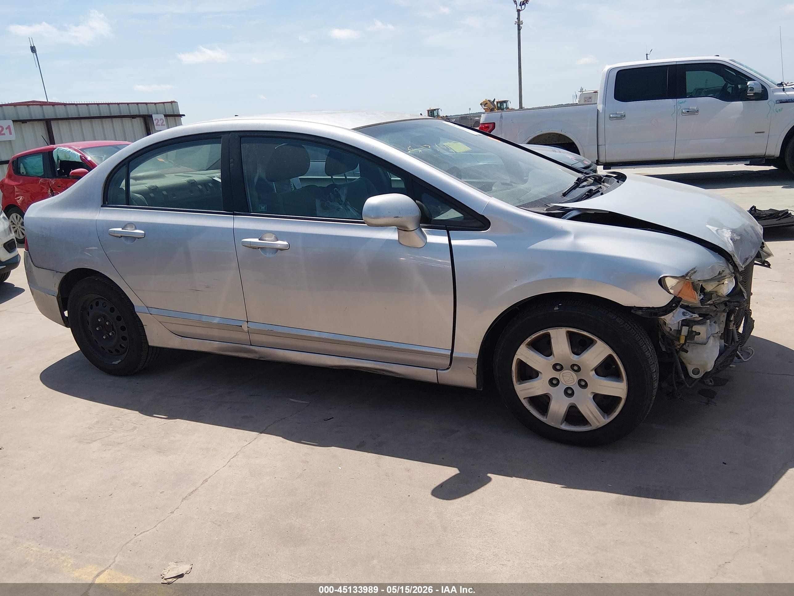 2010 Honda Civic Lx Silver vin: 19XFA1F57AE036504