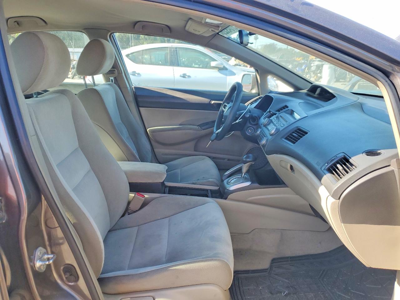 2010 Honda Civic Lx Серый vin: 19XFA1F57AE056591