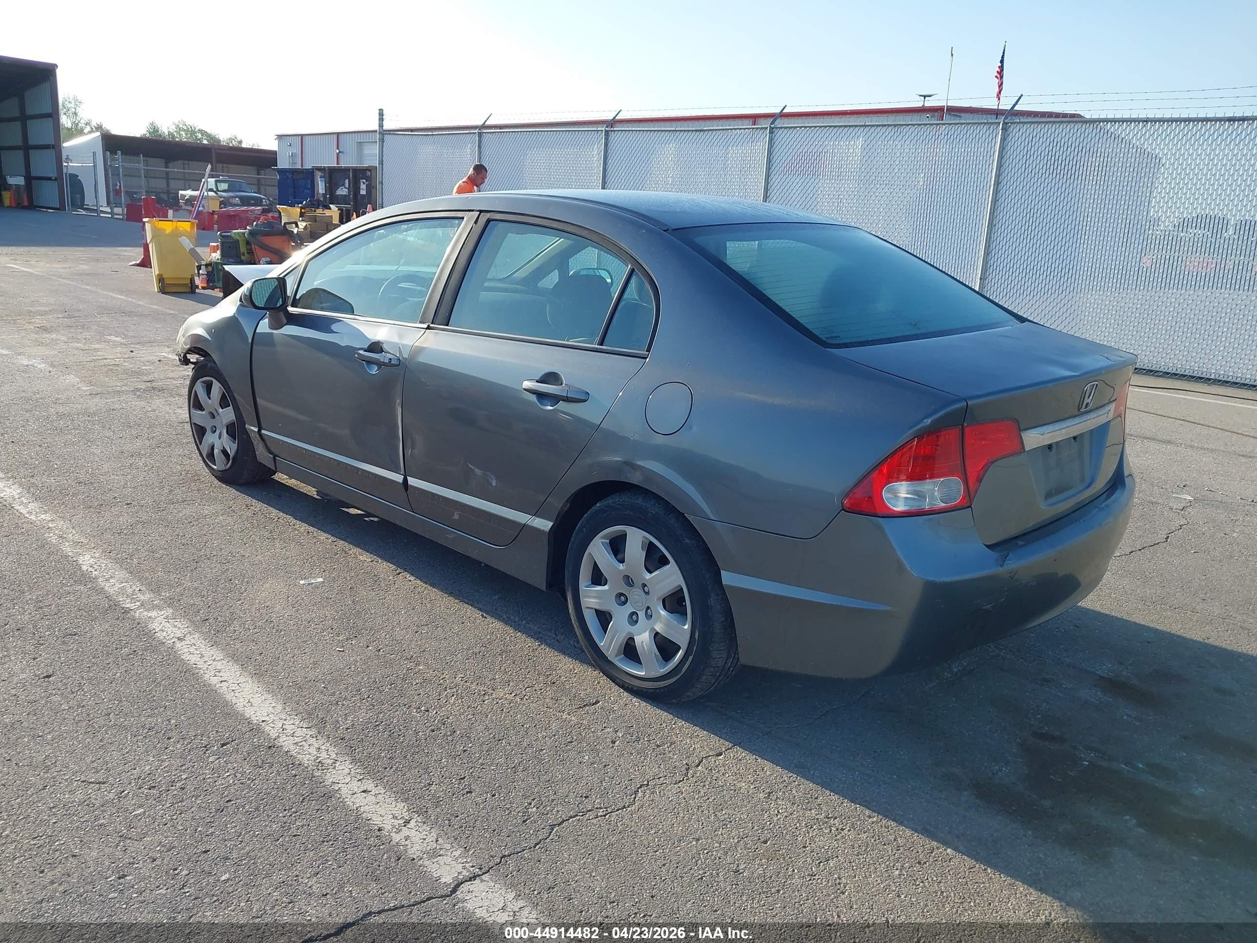 2011 Honda Civic Lx Gray vin: 19XFA1F57BE033345