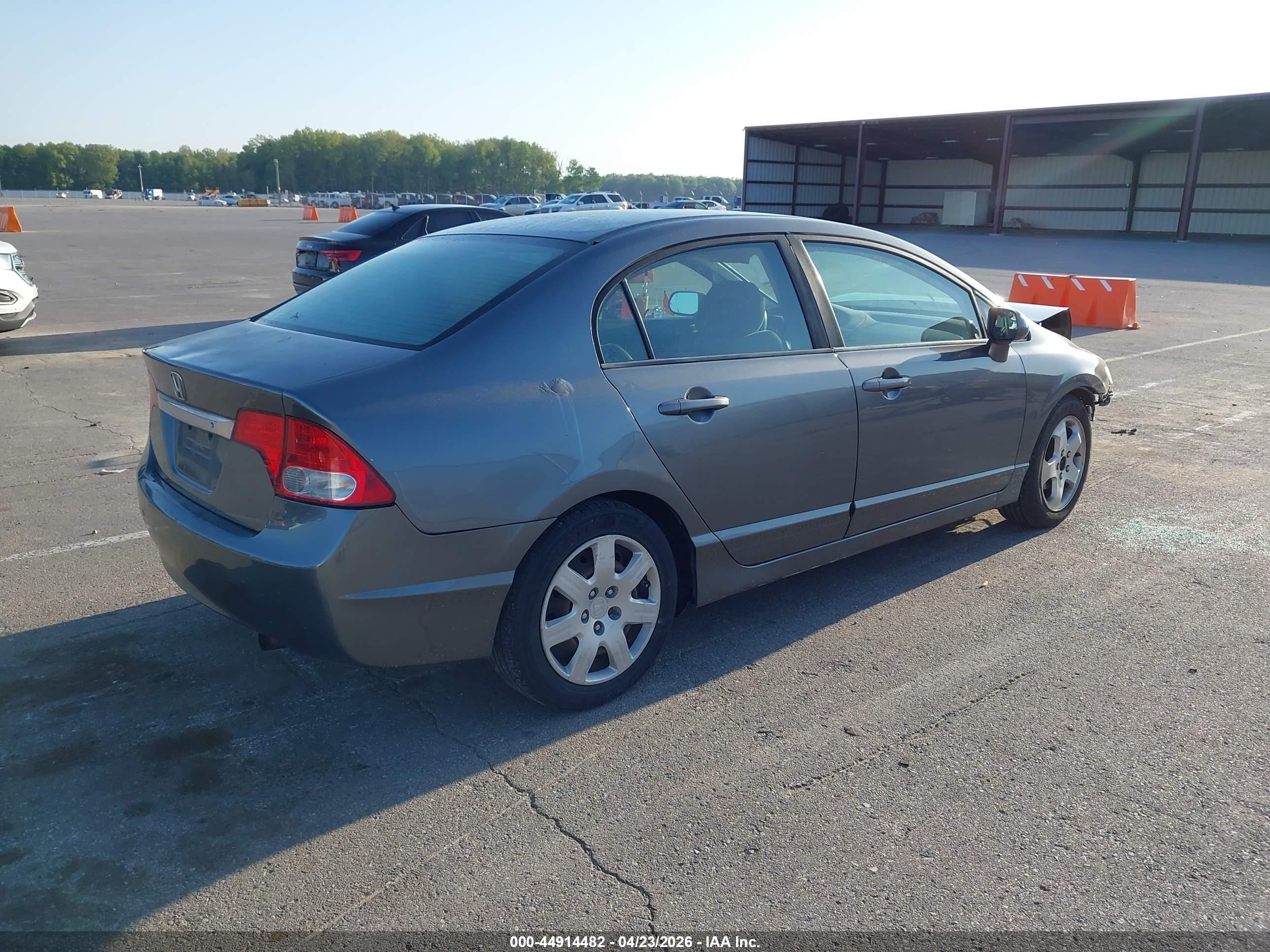 2011 Honda Civic Lx Gray vin: 19XFA1F57BE033345