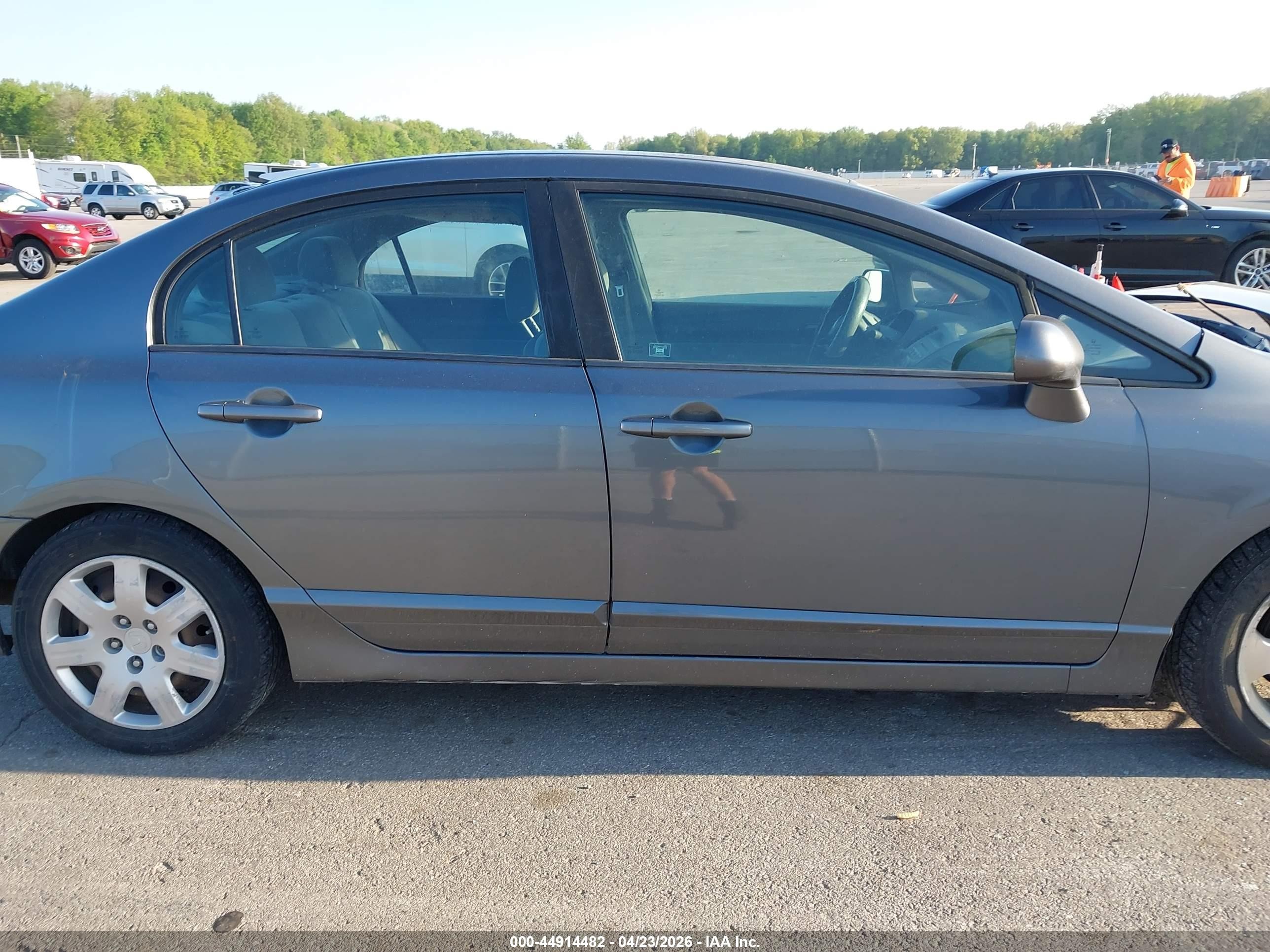 2011 Honda Civic Lx Gray vin: 19XFA1F57BE033345