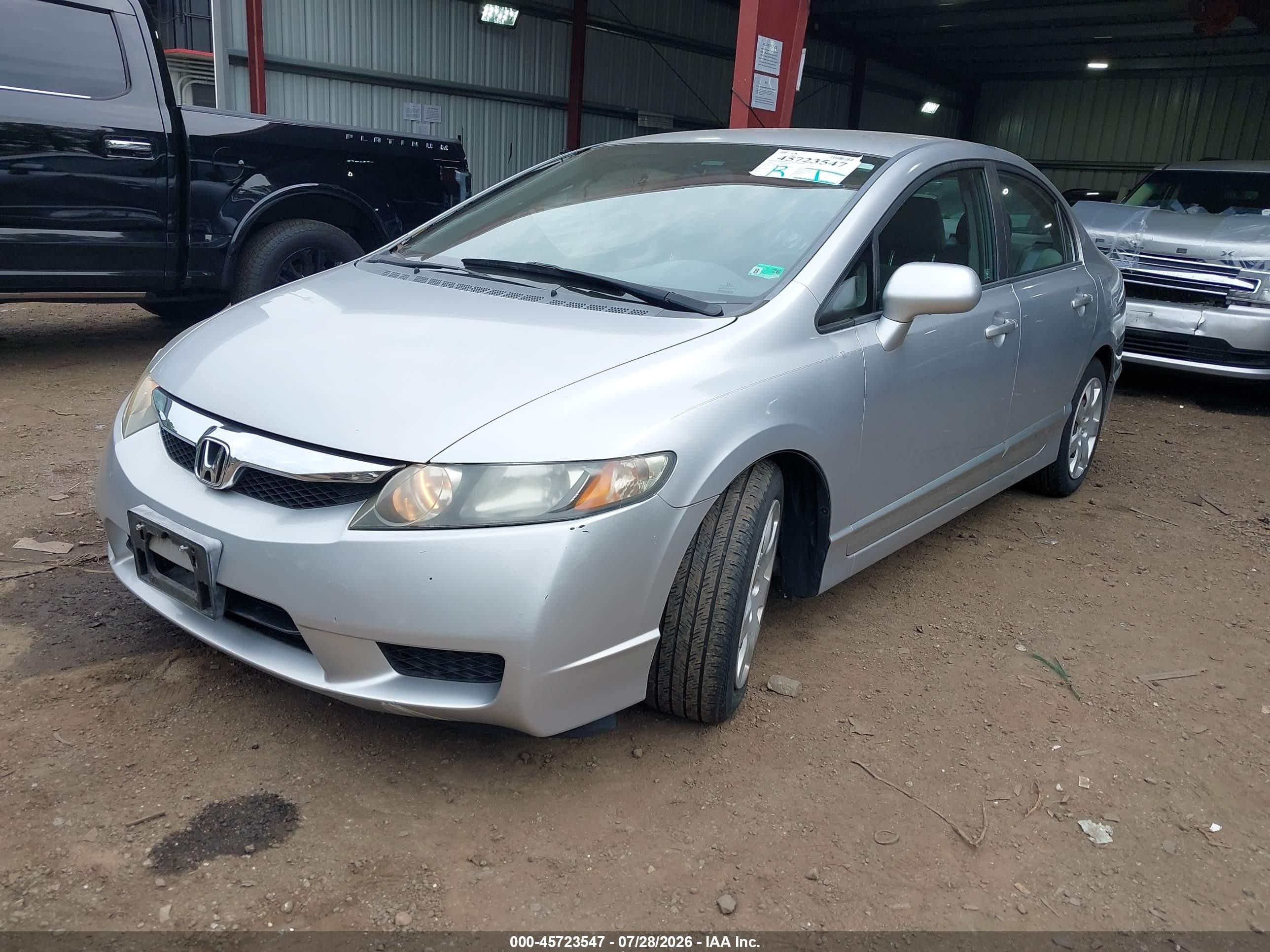 2011 Honda Civic Lx Silver vin: 19XFA1F57BE036567