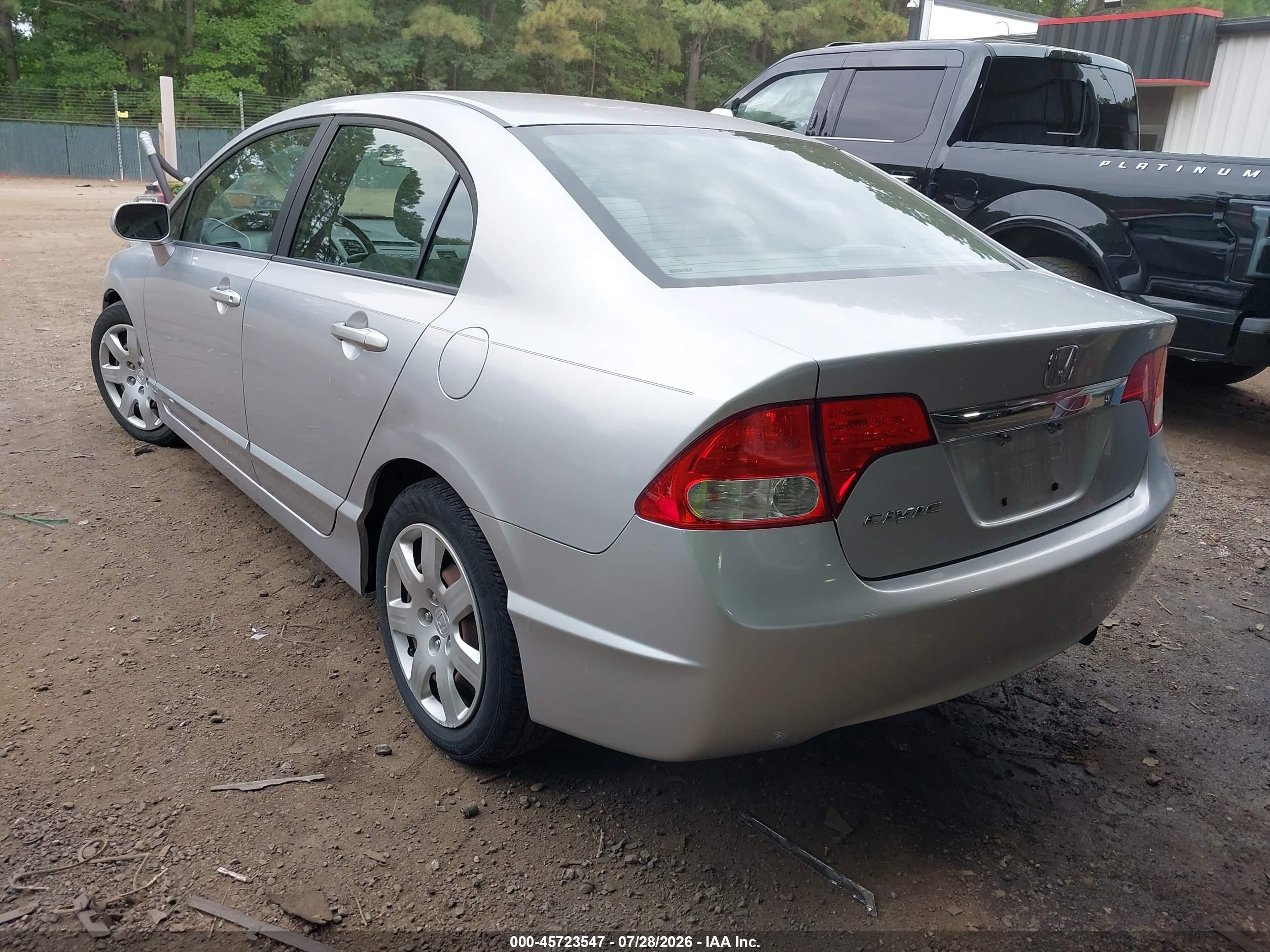 2011 Honda Civic Lx Silver vin: 19XFA1F57BE036567