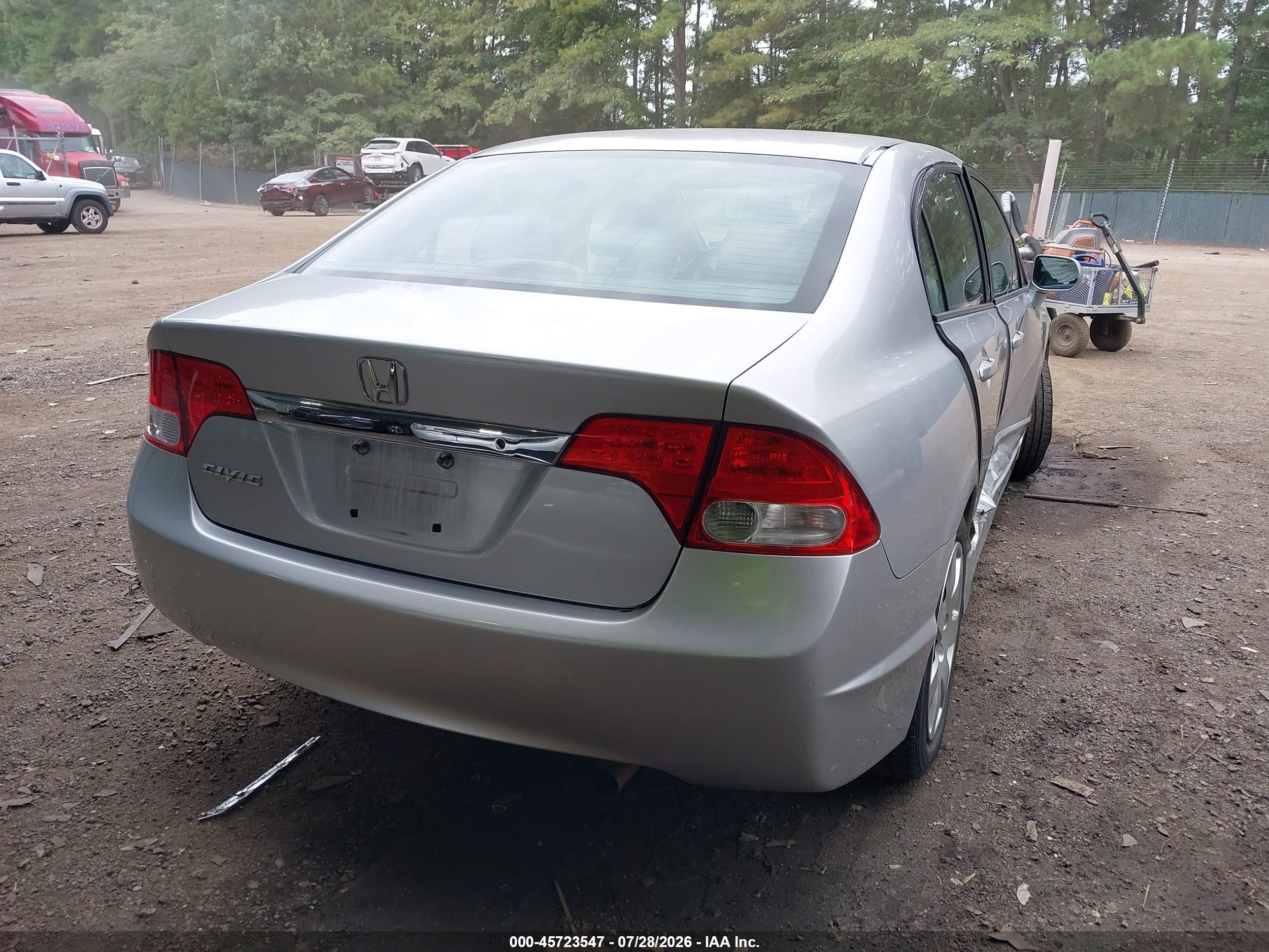 2011 Honda Civic Lx Silver vin: 19XFA1F57BE036567